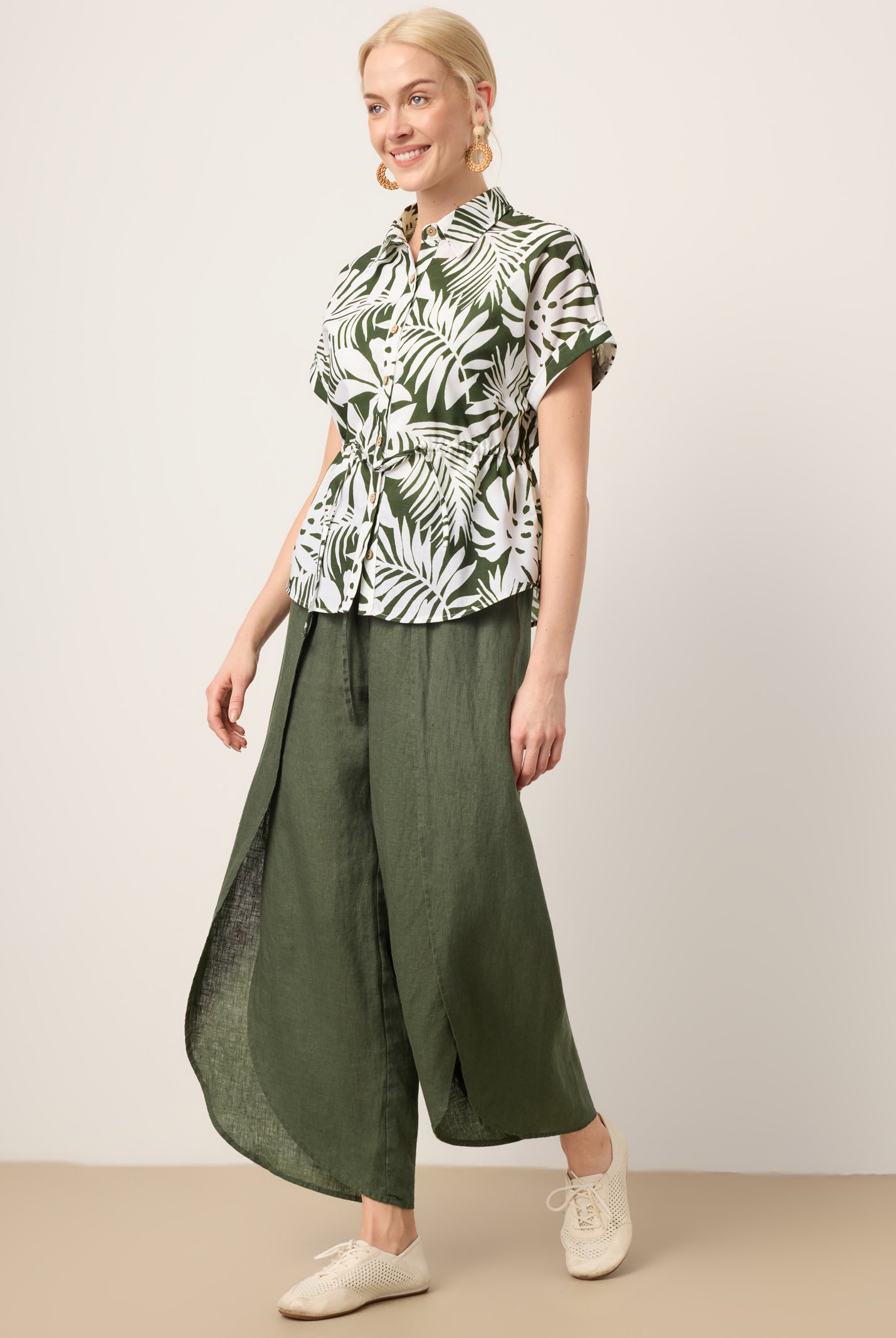 Linen Palm Print Drawstring Waist Cuffed Sleeve Shirt HILDEGARD by LINTICO for women