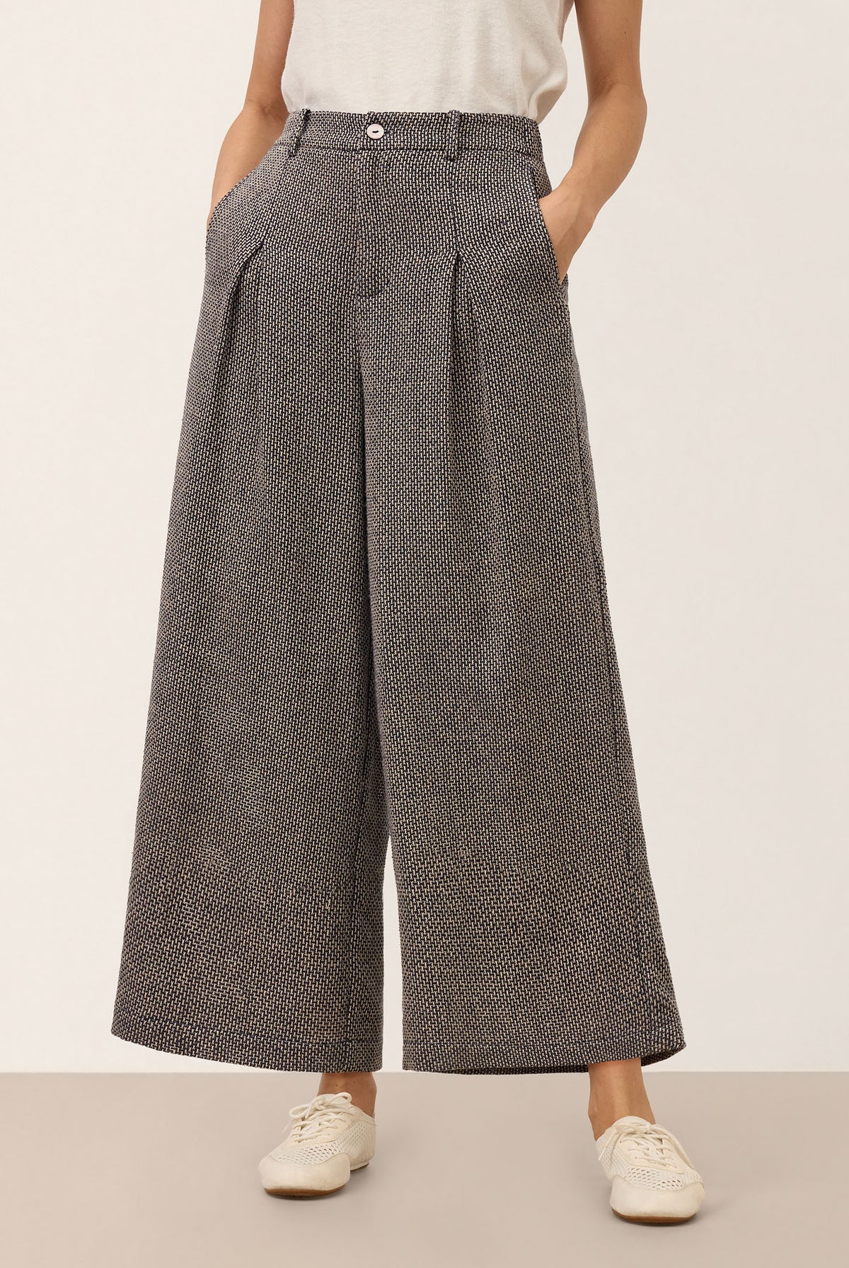 Linen Yarn Dyed Check Pleated Wide Leg Pants DELARA product image