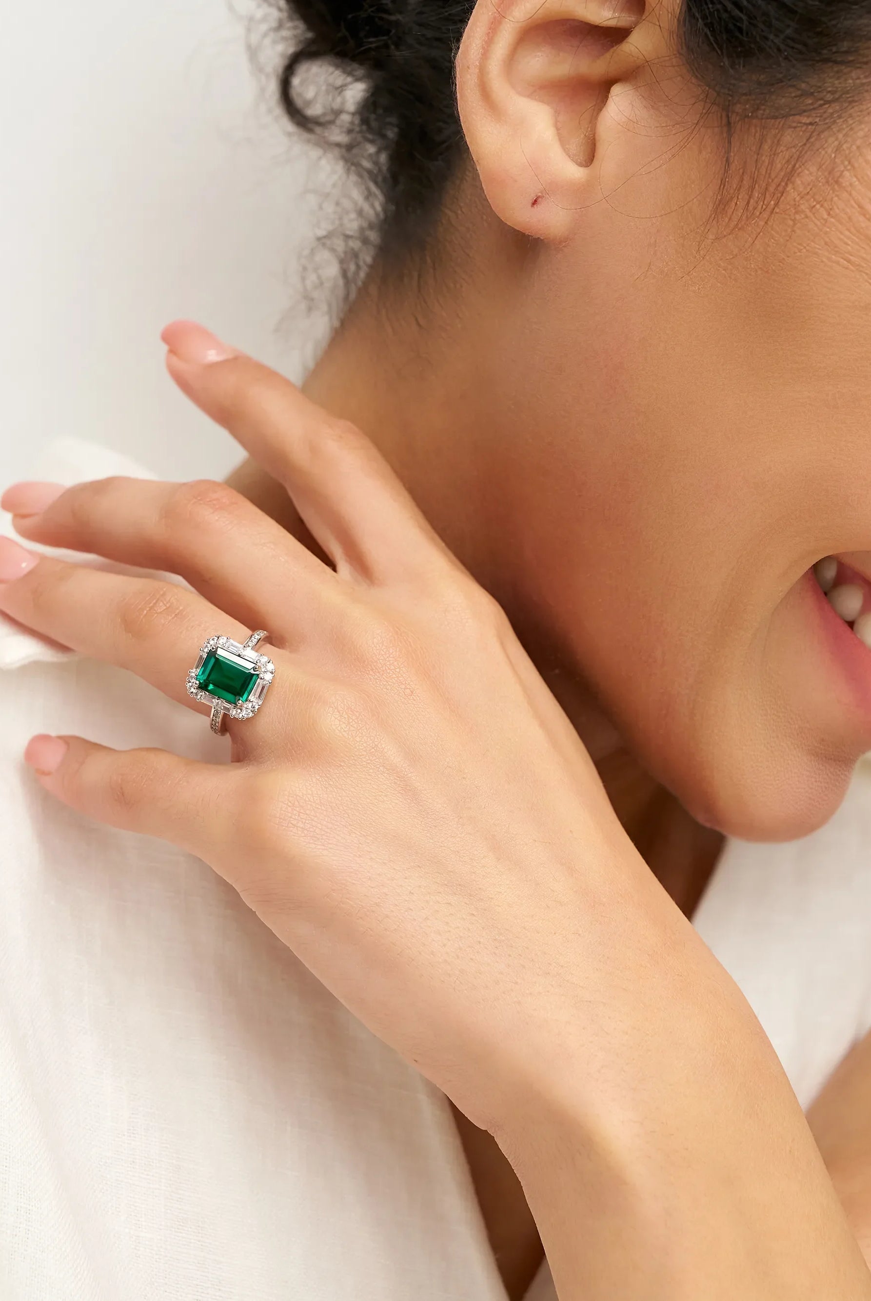 Exquisite Emerald Ring - Shadow Fairy - One-Size - ACCESSORIES-Jewelry