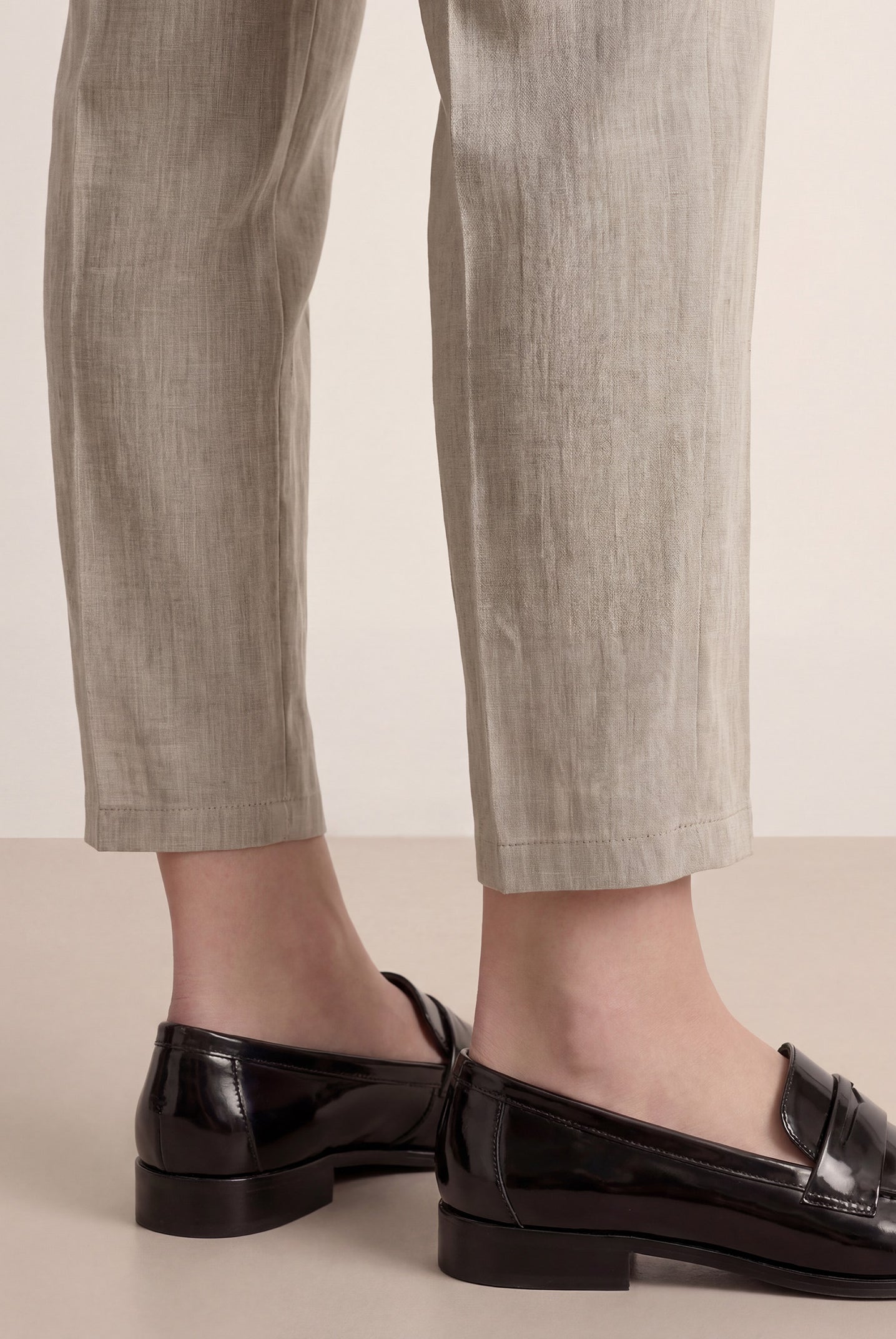 Linen Tailored Straight Cropped Pants LOGAN by LINTICO for women
