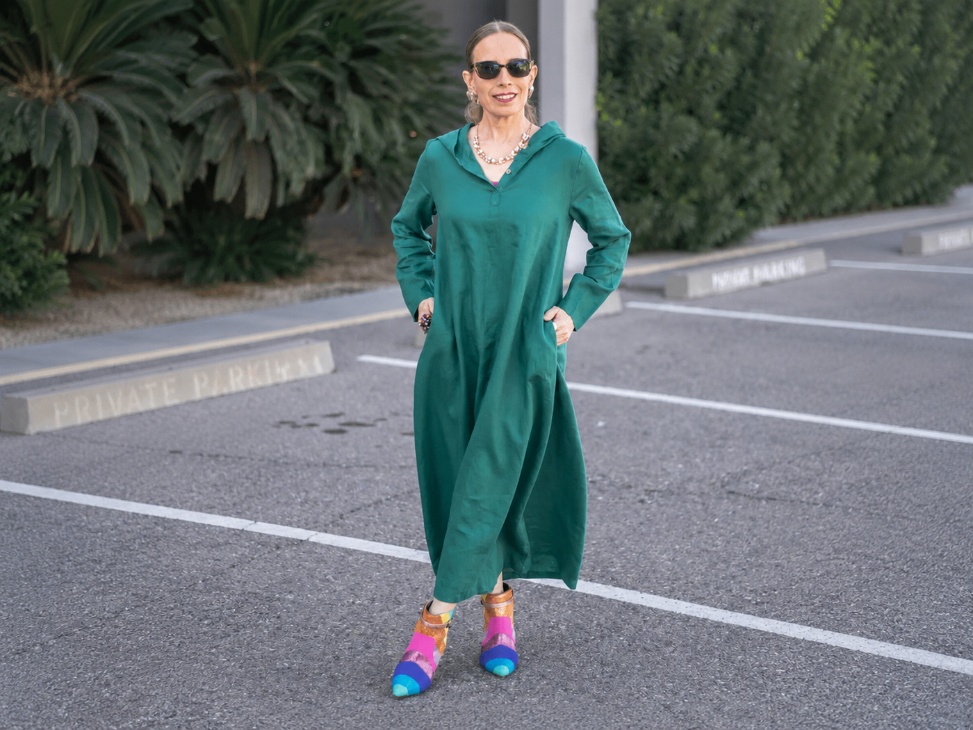 Jodie styling linen clothing for Arizona heat by LINTICO