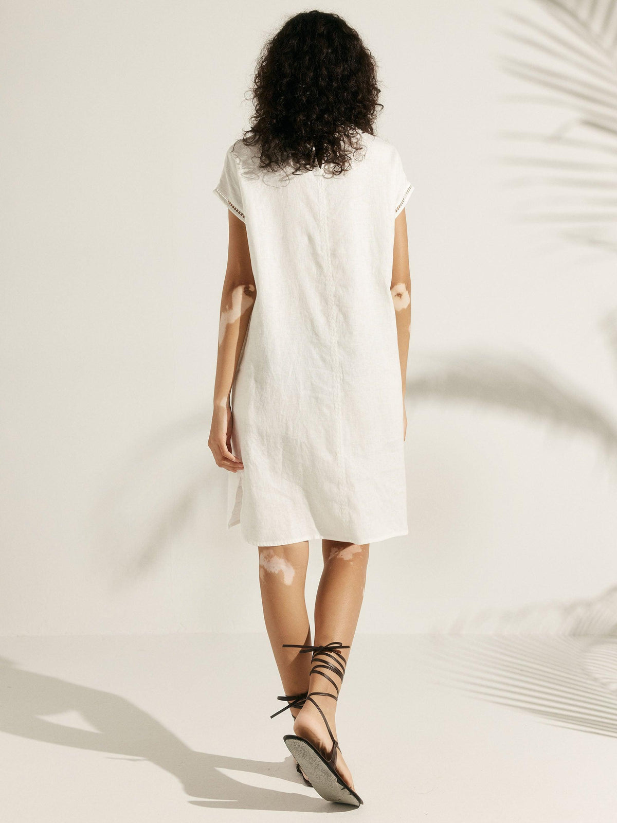 Minirobe 100% lin à col montant ajouré - ROBES-Robes midi en lin
