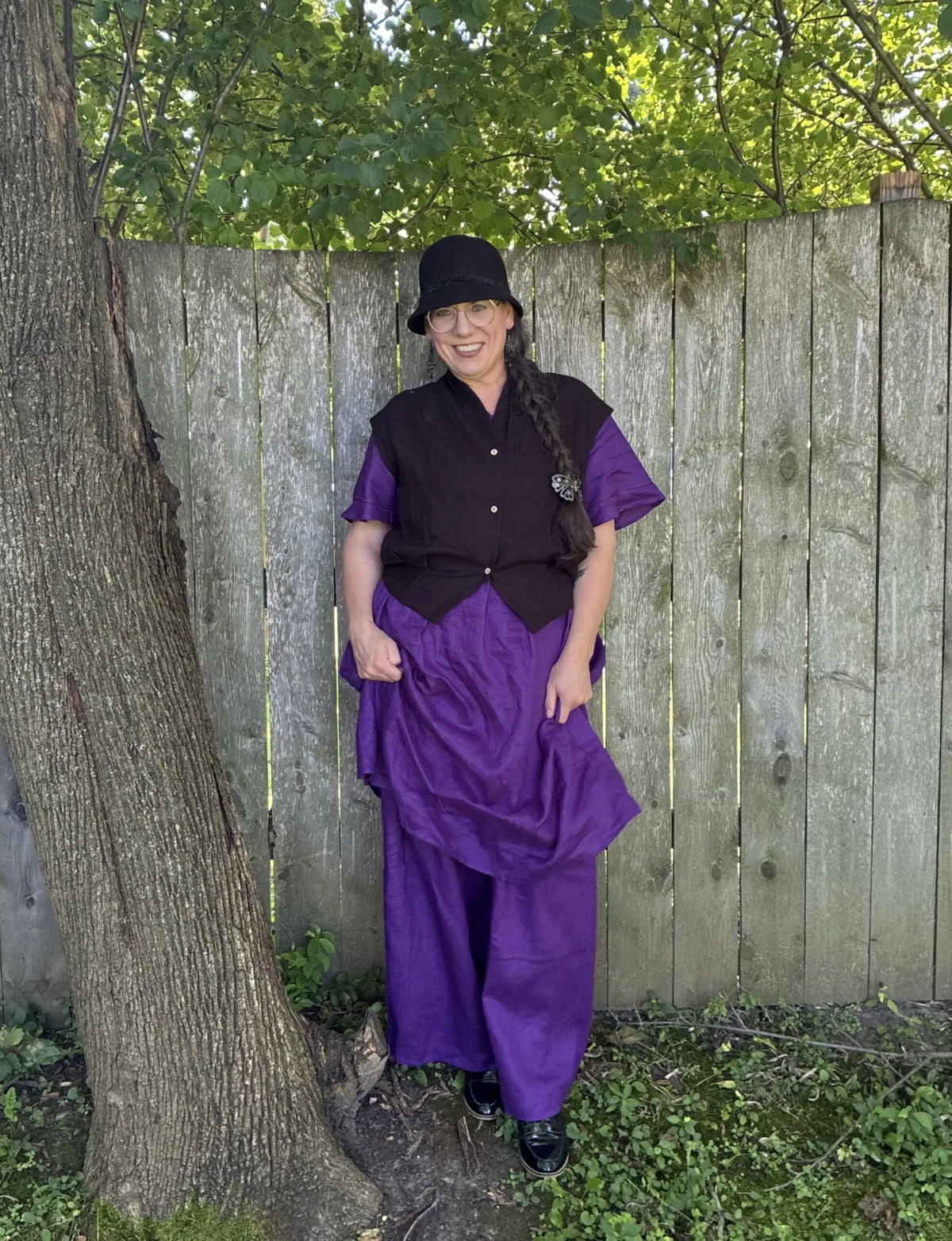 Shelbee styling Lintico LOUISA purple linen wide-leg pants