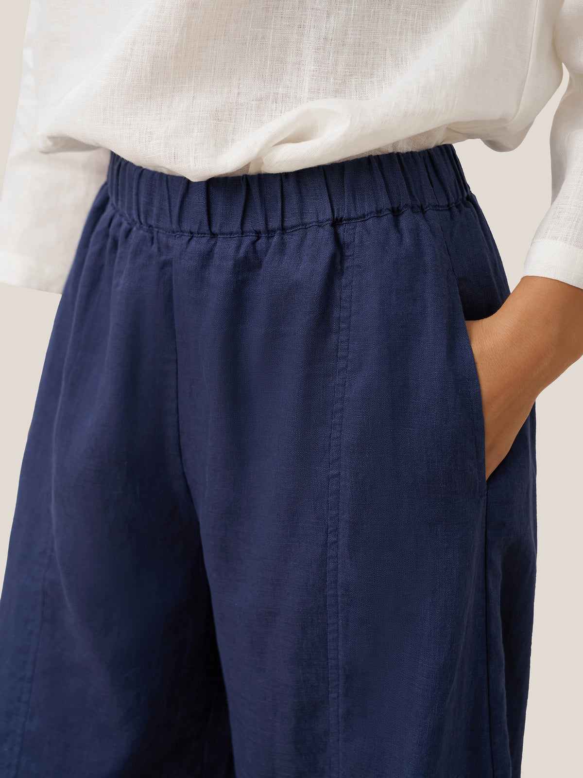 Pantalon cheville femme ZOE 100% lin, coupe classique, de LINTICO