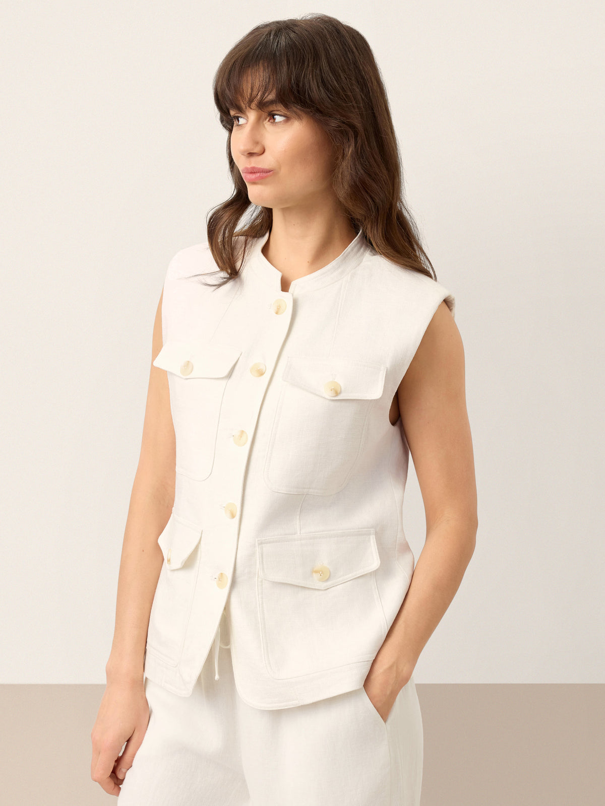 Linen Four-Pocket Tailored Sleeveless Vest COSIMA by LINTICO for women