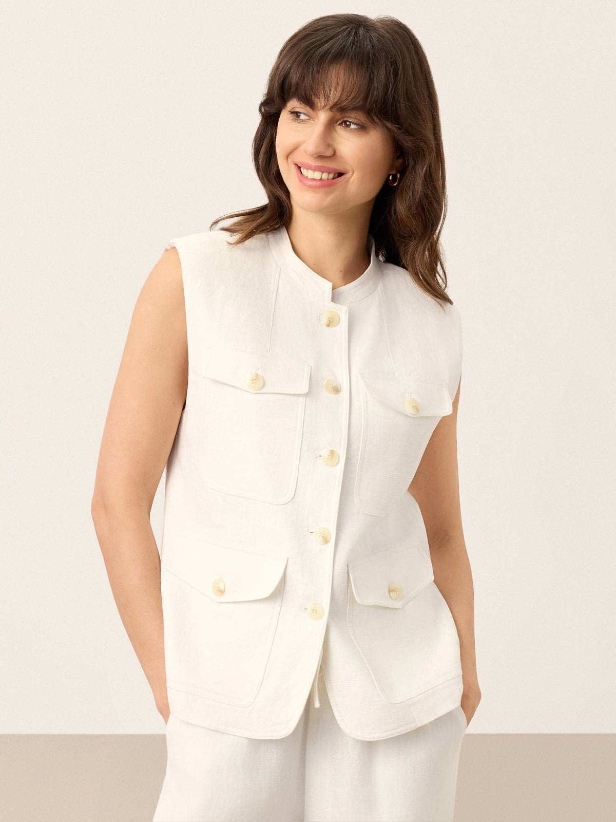 Linen Four-Pocket Tailored Sleeveless Vest COSIMA by LINTICO for women