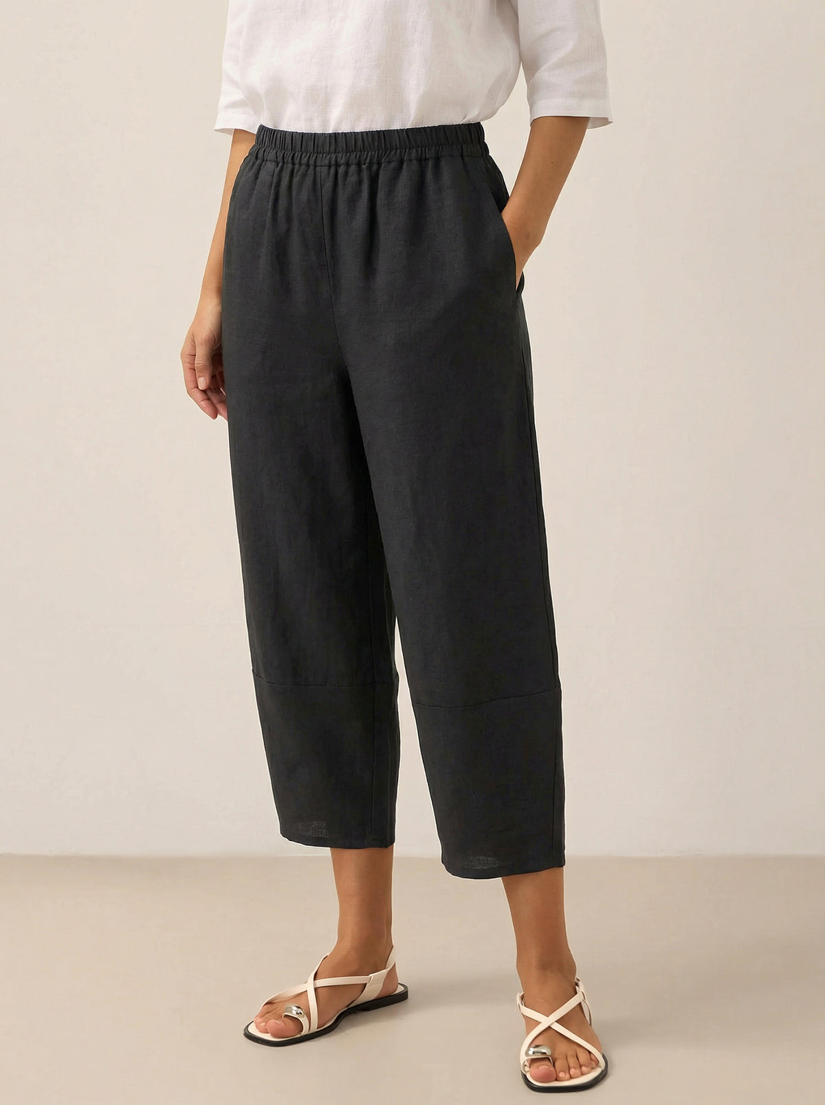 RORY cropped linen pants in charcoal black