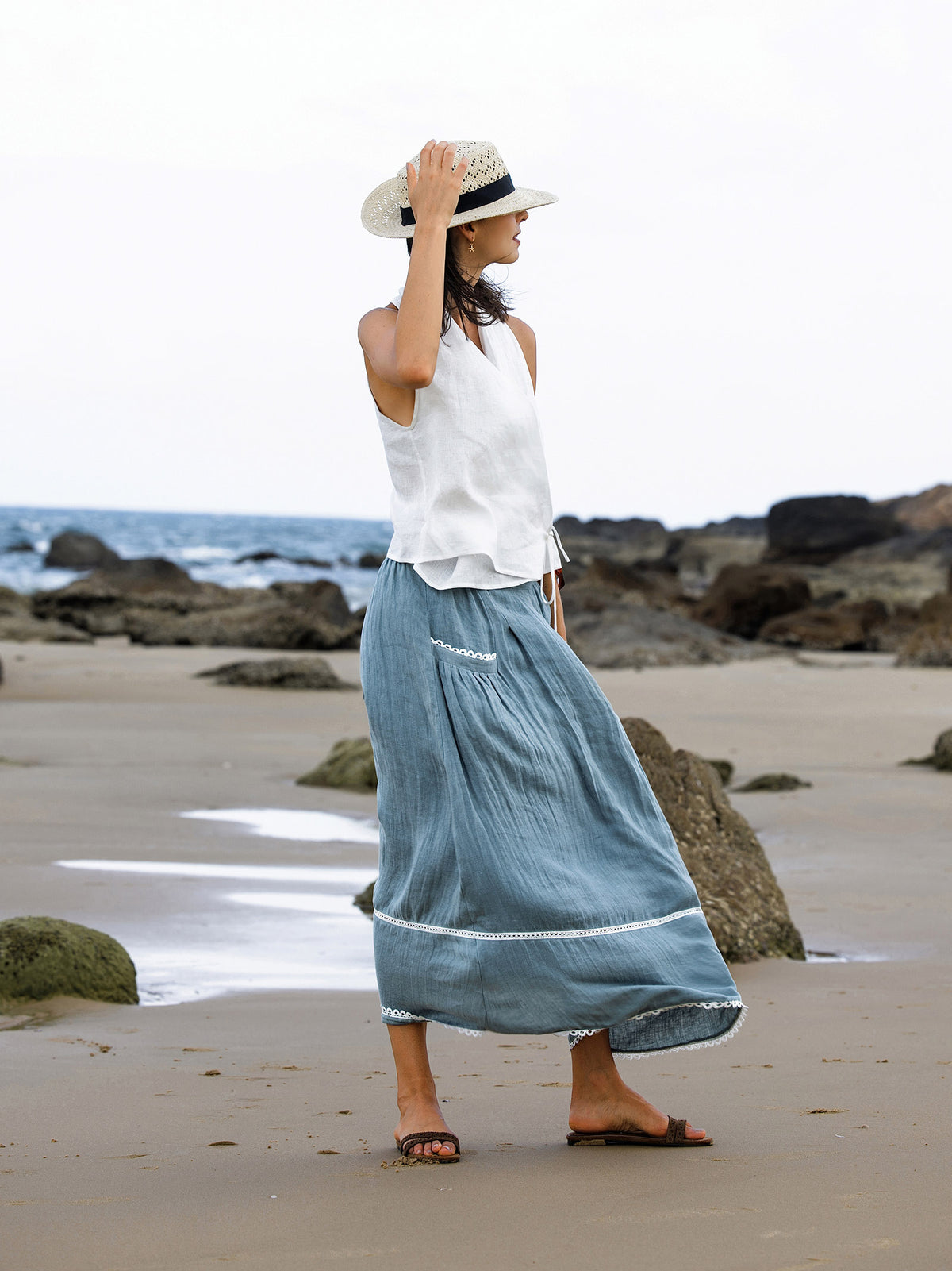 100% Linen Lace-Up Pocket Skirt FENLA by LINTICO for women