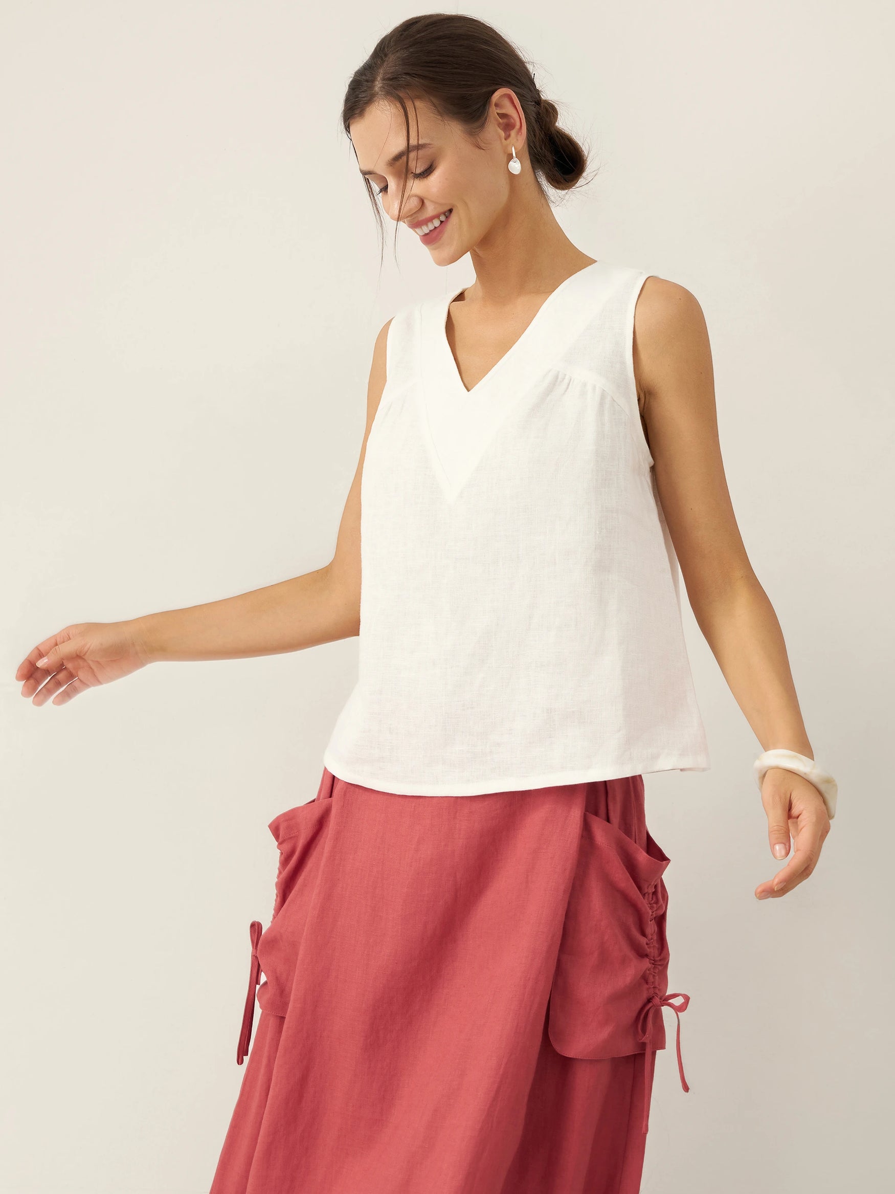 100% Linen V-Neck Sleeveless Tank Top NICOLE by LINTICO for women