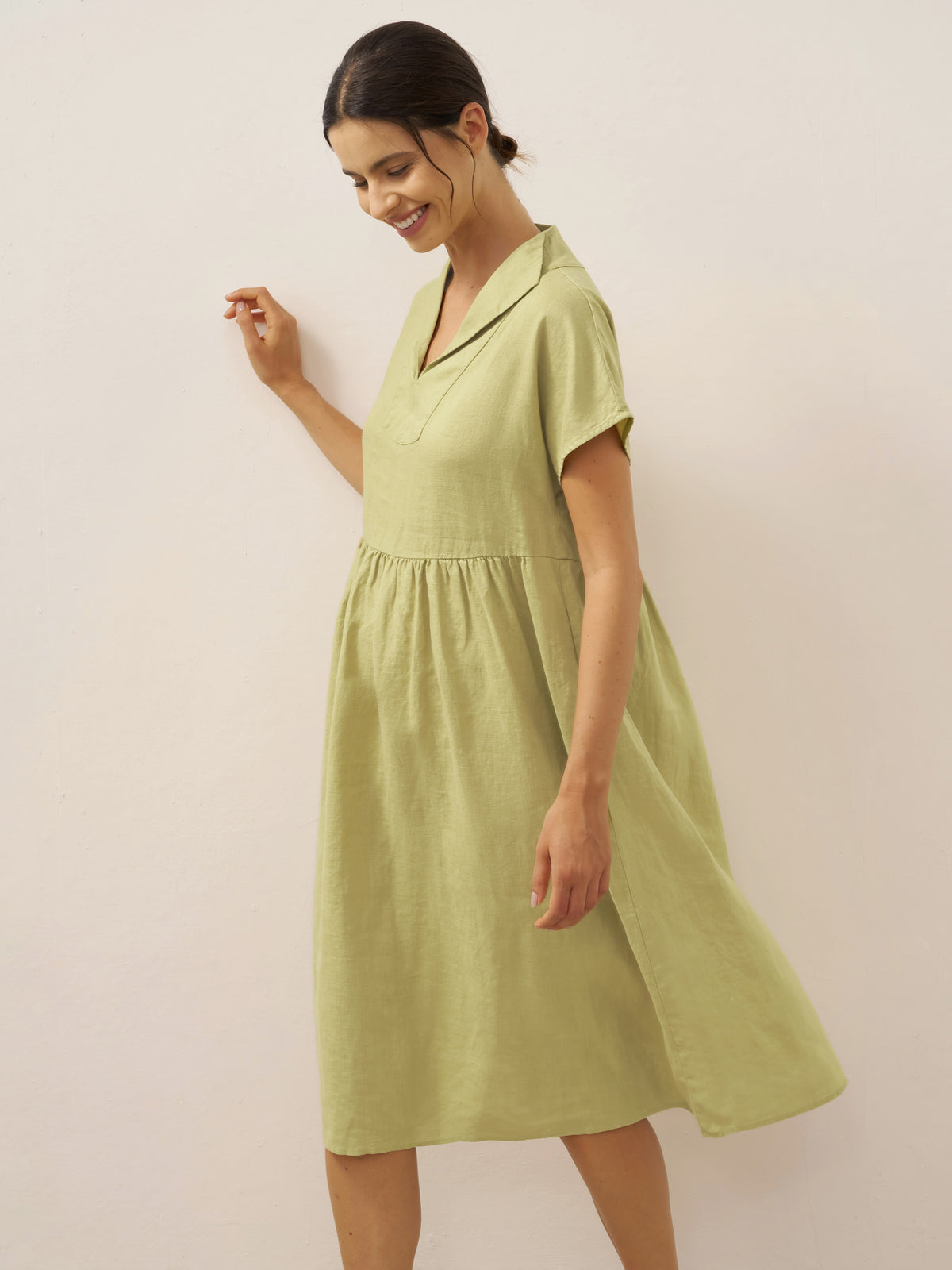 Robe midi trapèze femme SAGE 100% lin à col et taille plissée par LINTICO