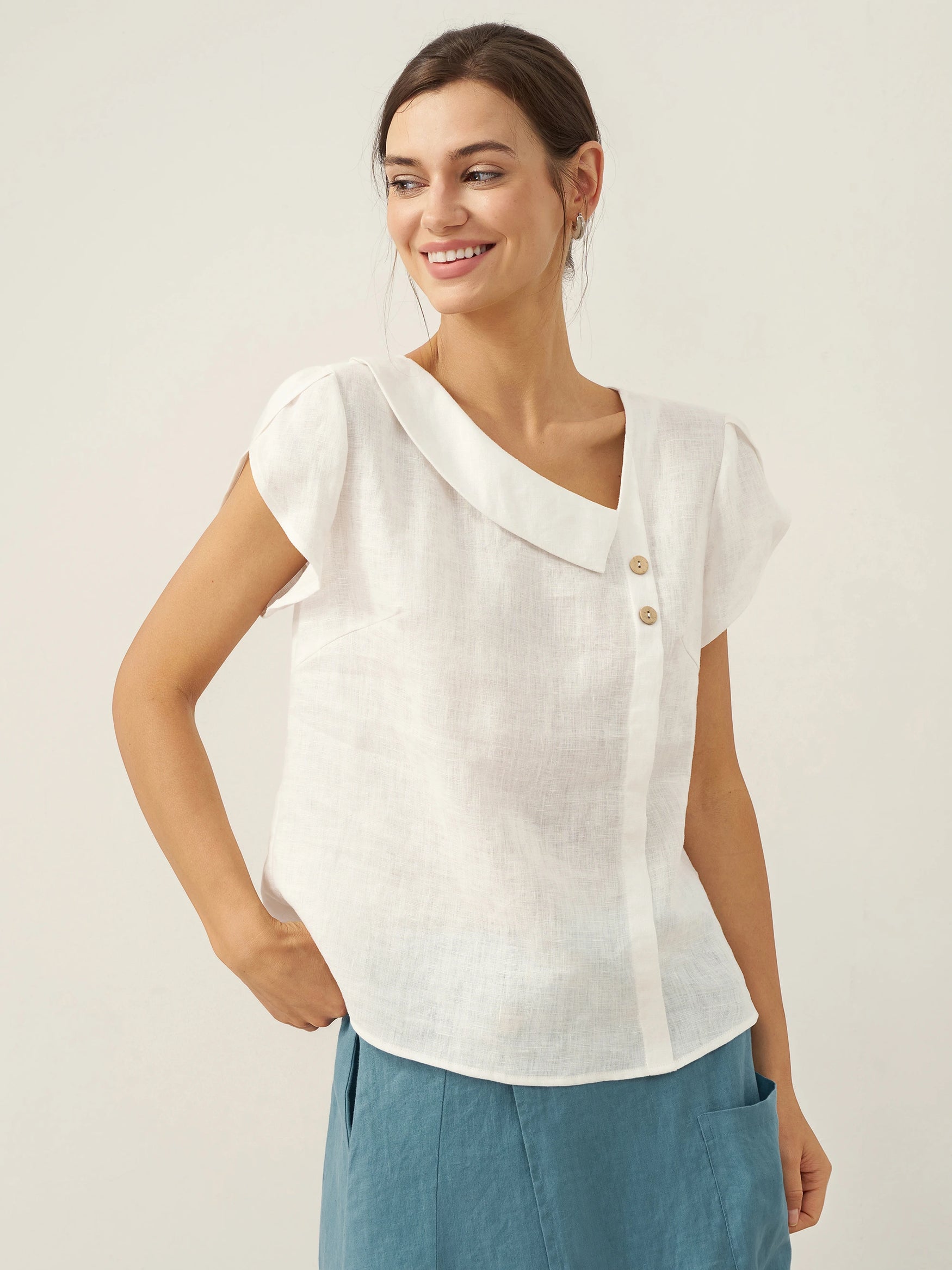 100% Linen Crescent Collar Flutter Sleeve Top FARA by LINTICO for women