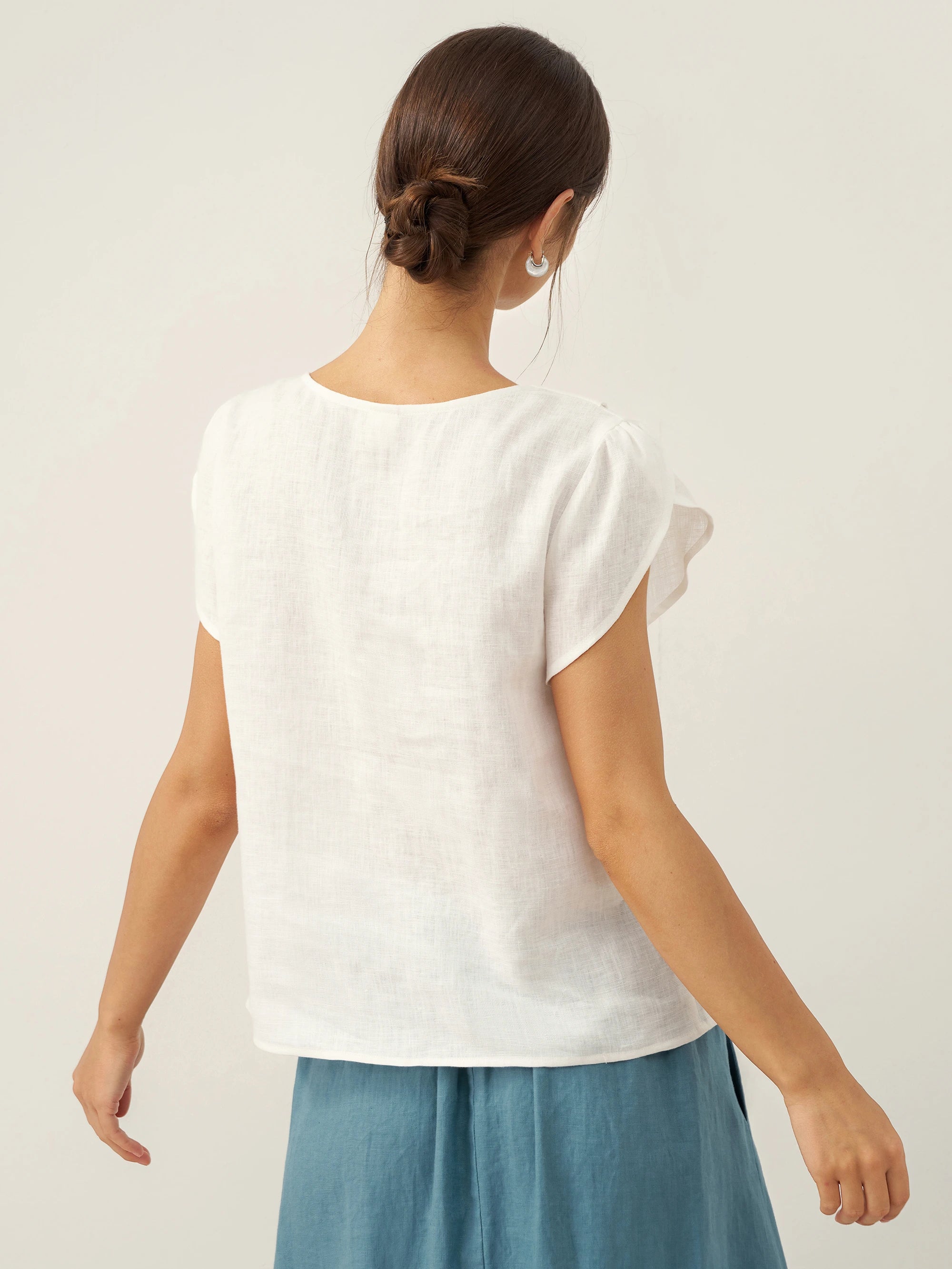 100% Linen Crescent Collar Flutter Sleeve Top Fara