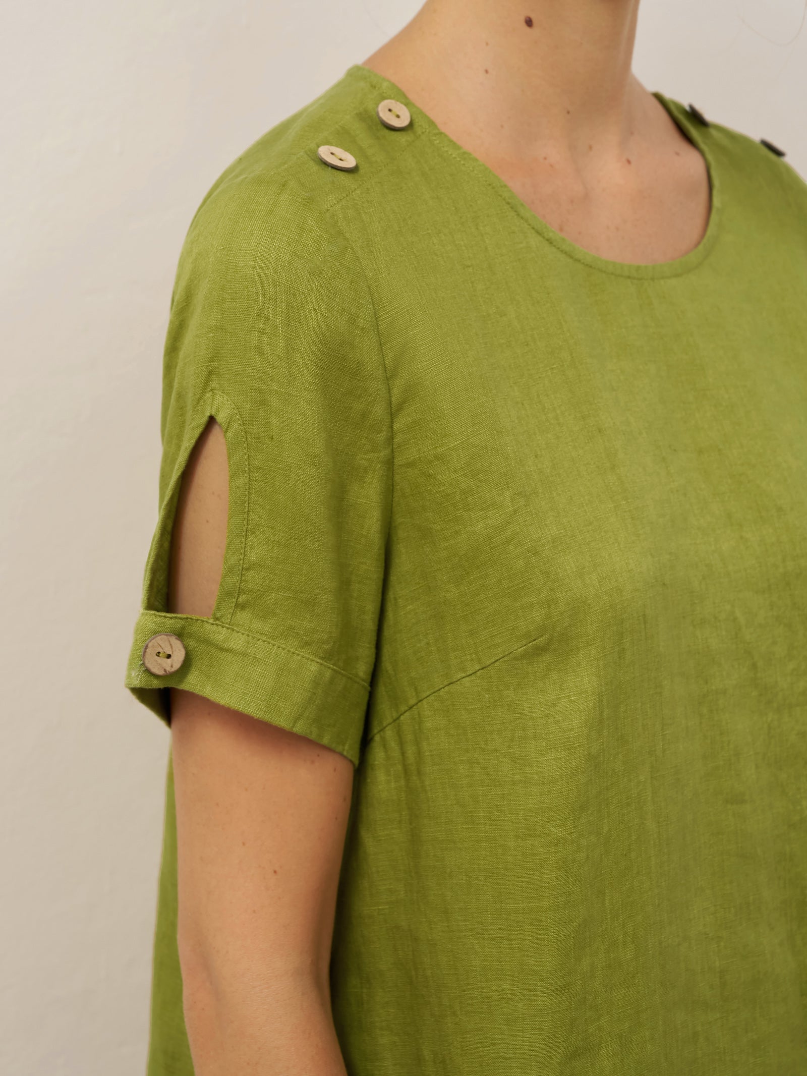 100% Linen Eyelet Short Sleeve Mini Dress LIA by LINTICO for women