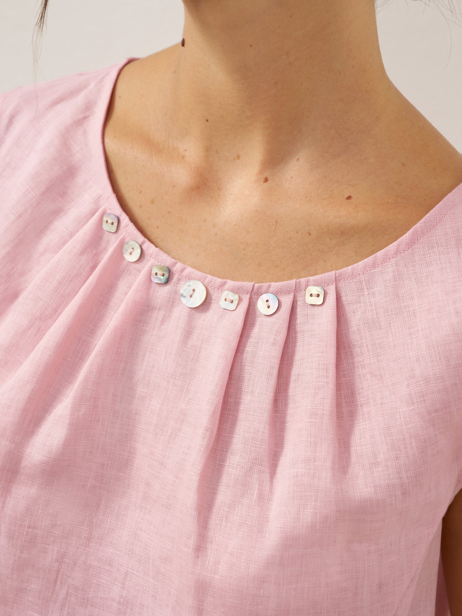 Fabiane Roux - nowos circular rib tops  トップス Uniquely You Ruffle Sleeve Top – Warehouse On Grove