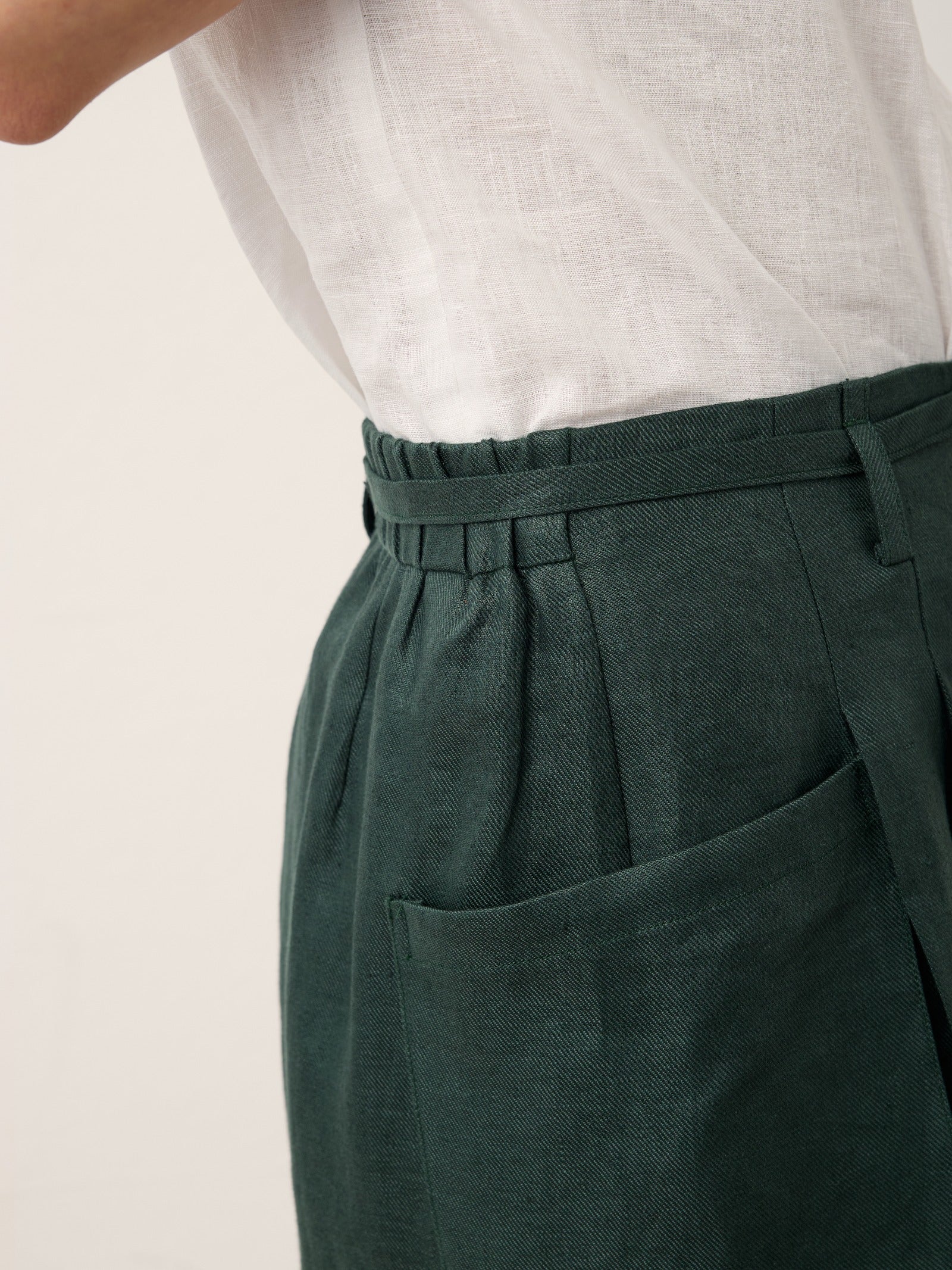 100% Linen Tie Waist Pleated Bermuda Shorts CADENCE by LINTICO for women