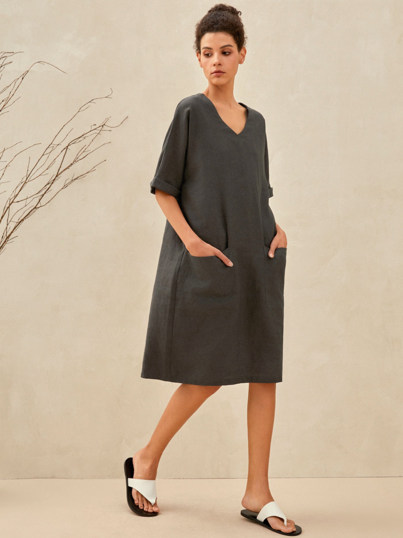 MIA 100% LINEN OVERSIZED V-NECK DRESS - Dark Grey / S - dresses