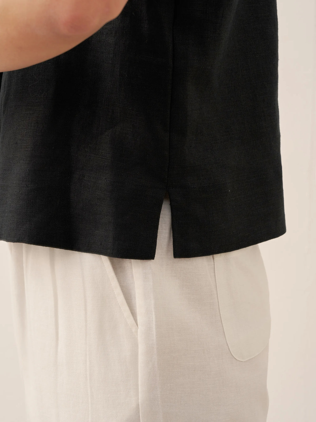 Chemise femme ORENDA boutonnée à manches courtes en 100% lin de LINTICO