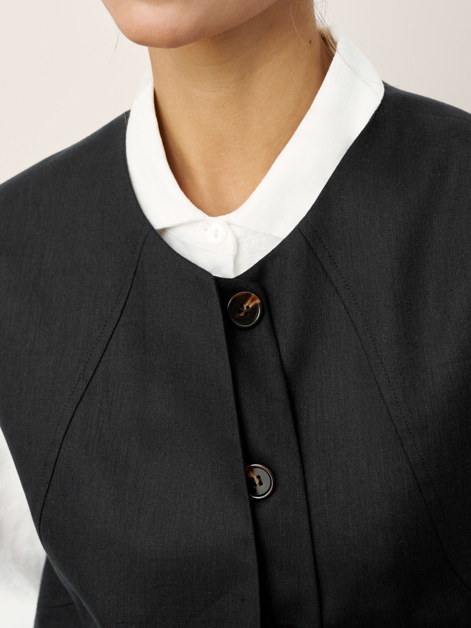 Linen-Lyocell Panel Layered Vest ODELIA by LINTICO for women