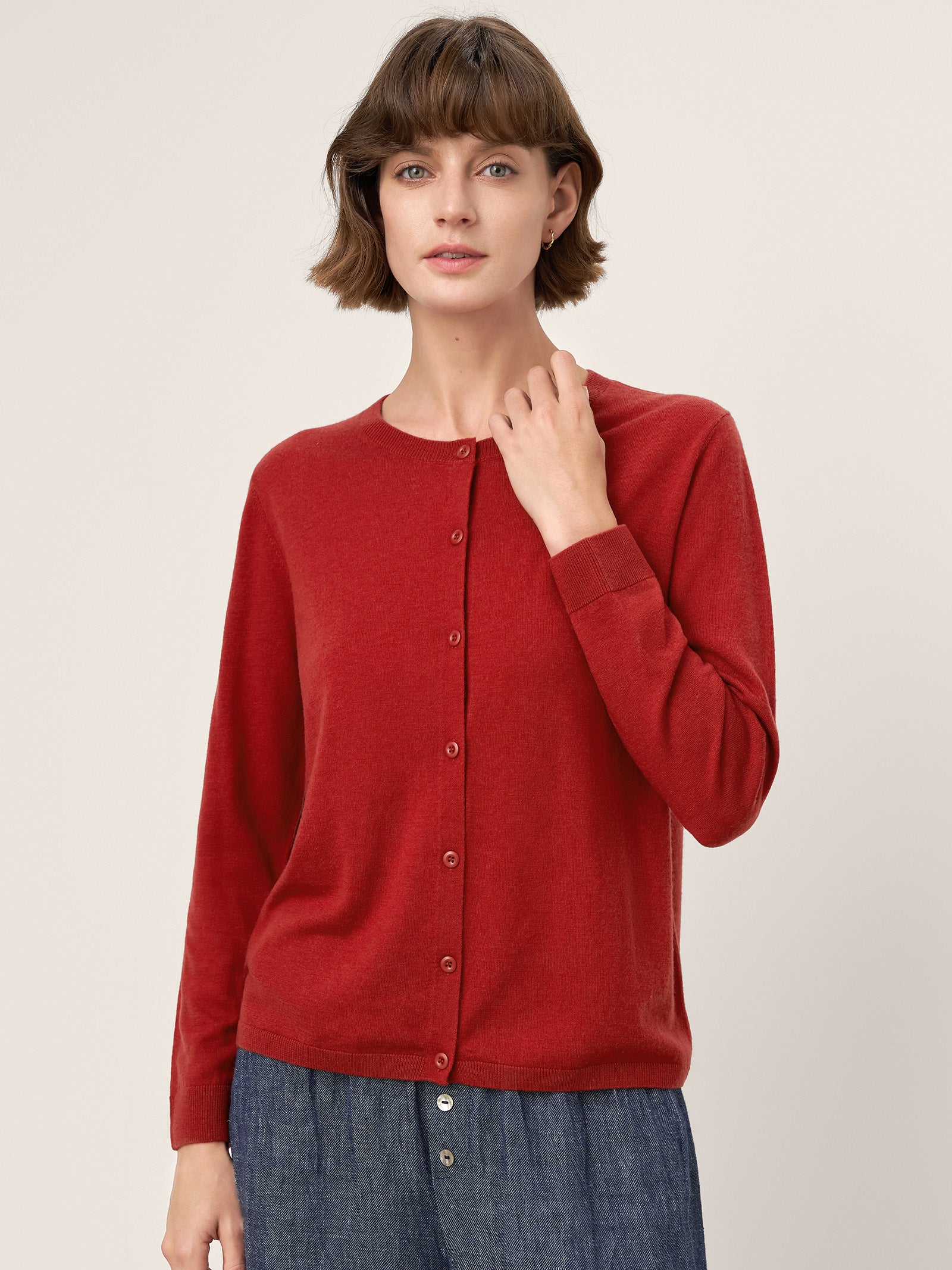 100% Extra-Fine Merino Wool Buttoned Knit Cardigan CAYLA by LINTICO for women
