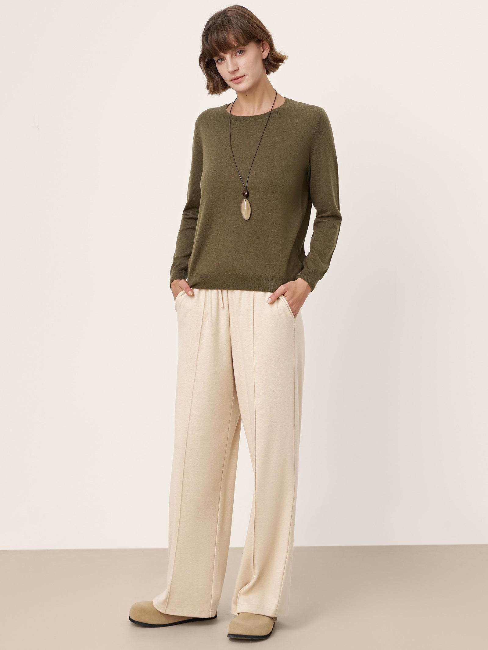 100% Extra-Fine Merino Wool Essential Crew Neck Knit Sweater BRIDGET by LINTICO for women