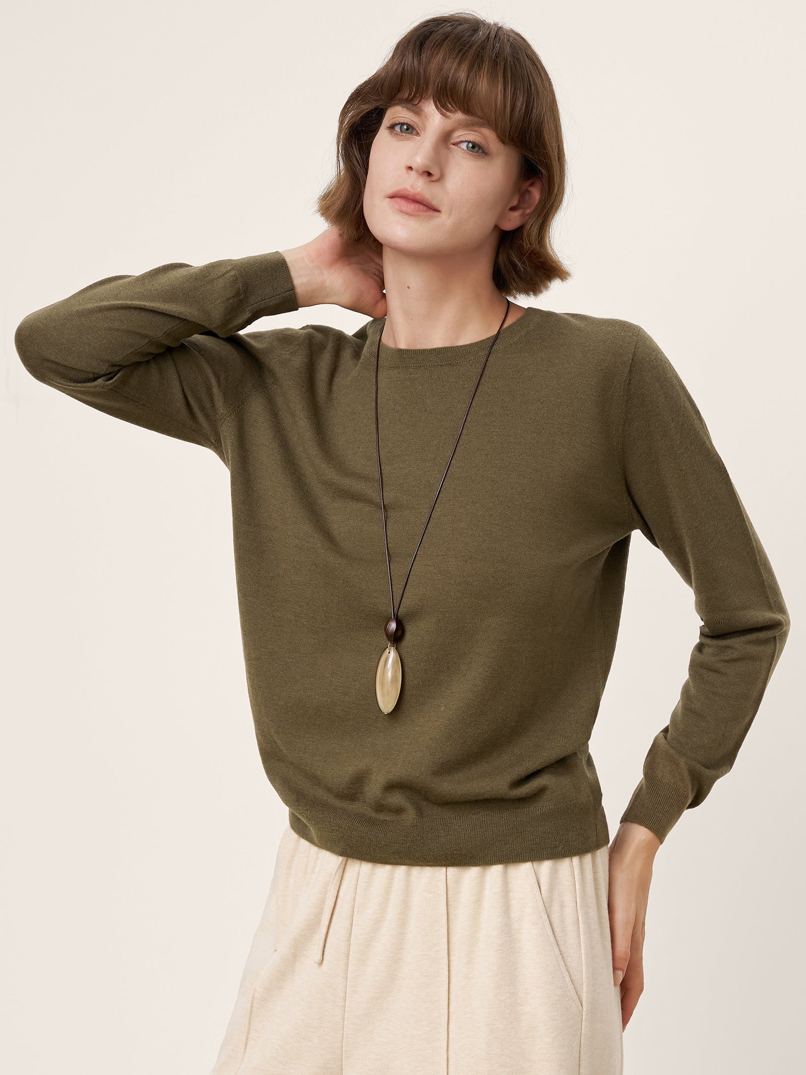 100% Extra-Fine Merino Wool Essential Crew Neck Knit Sweater BRIDGET by LINTICO for women