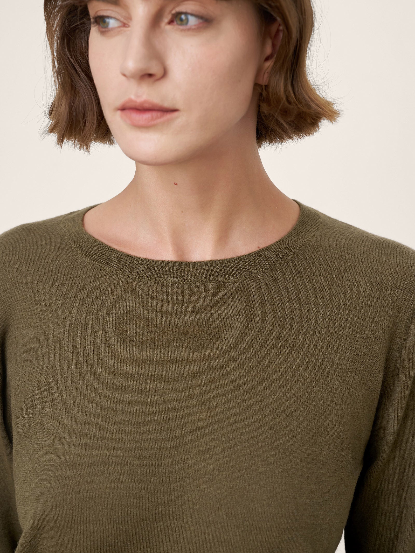 100% Extra-Fine Merino Wool Essential Crew Neck Knit Sweater BRIDGET by LINTICO for women