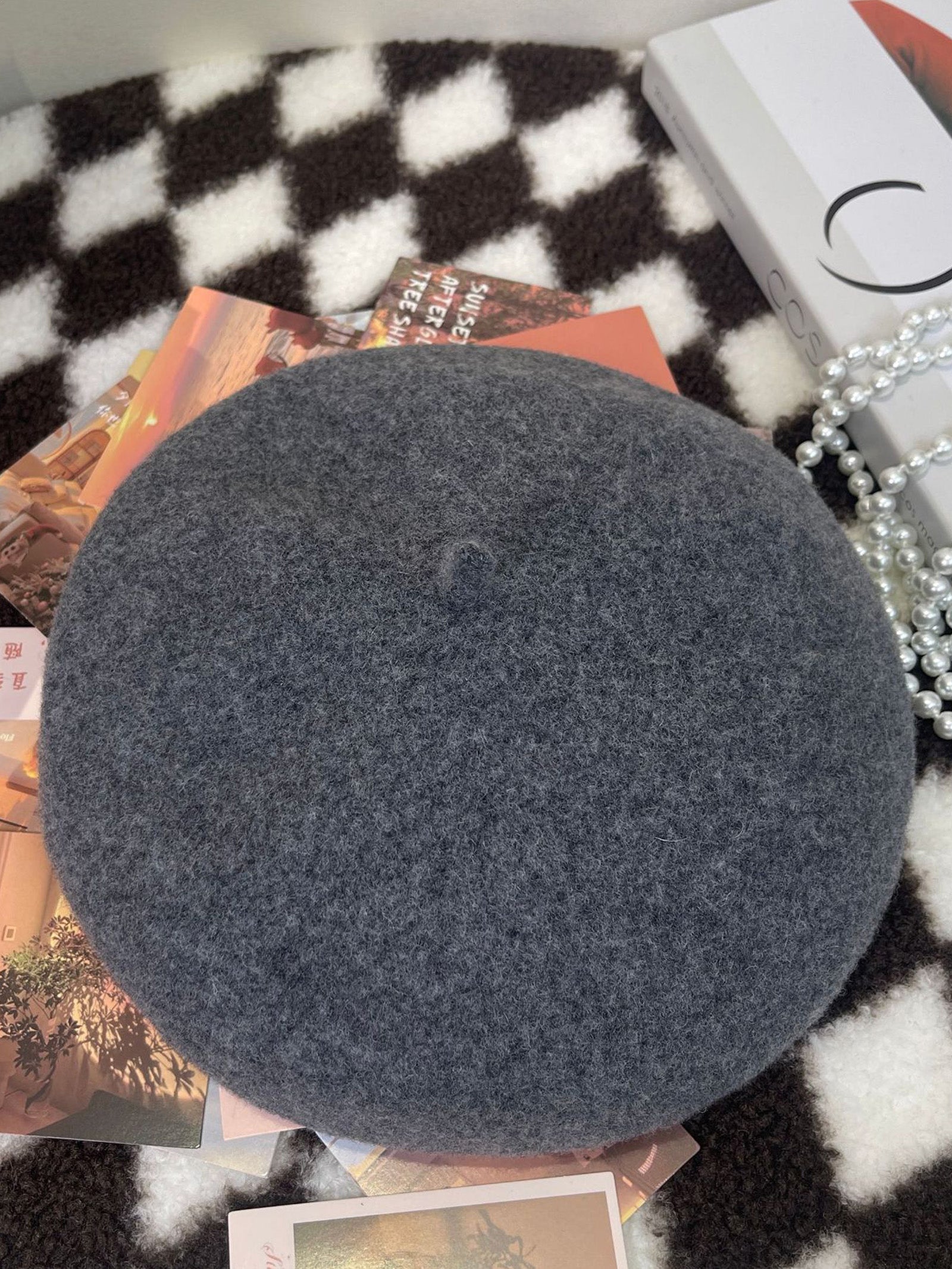 100% Wool Retro Hand-Knit Beret by LINTICO for women