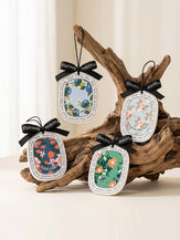 Scented Hanging Card by LINTICO