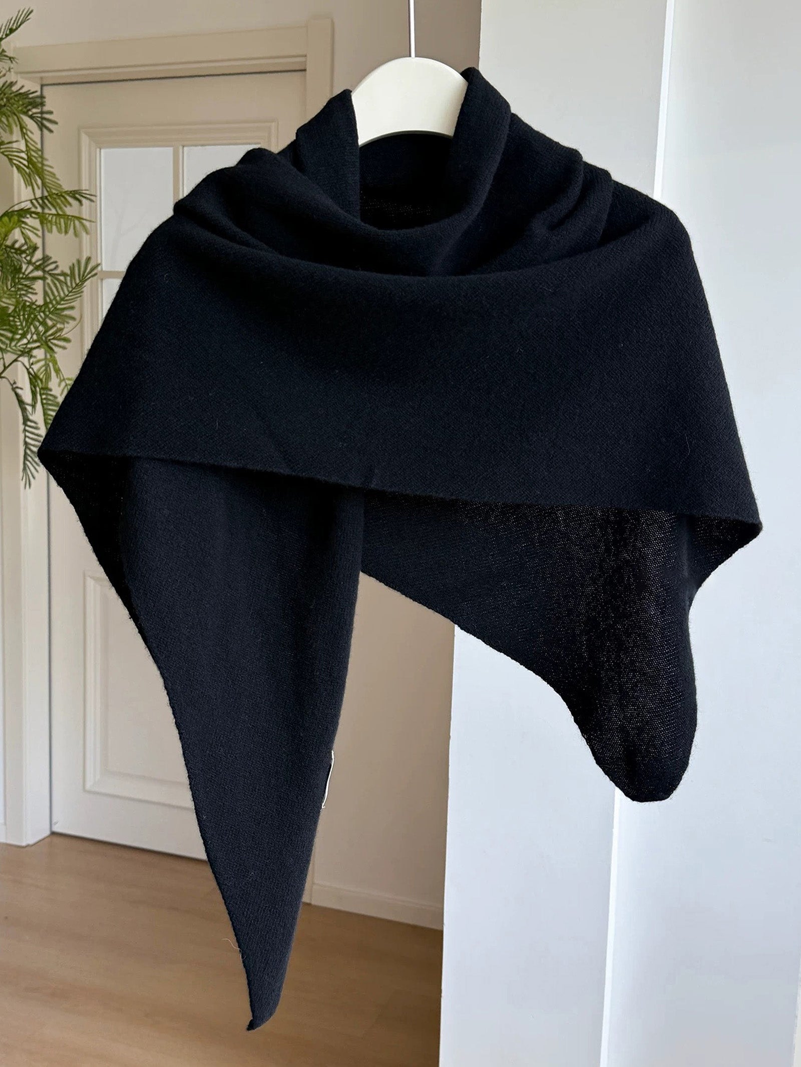 100% Australian Wool Hand-Knit Shawl Scarf