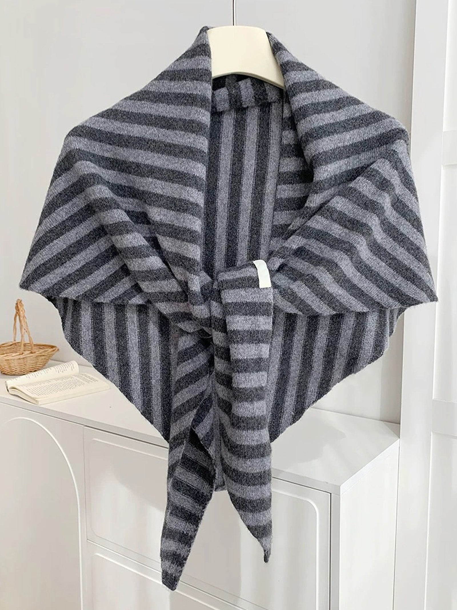 100% Australian Wool Hand-Knit Shawl Scarf