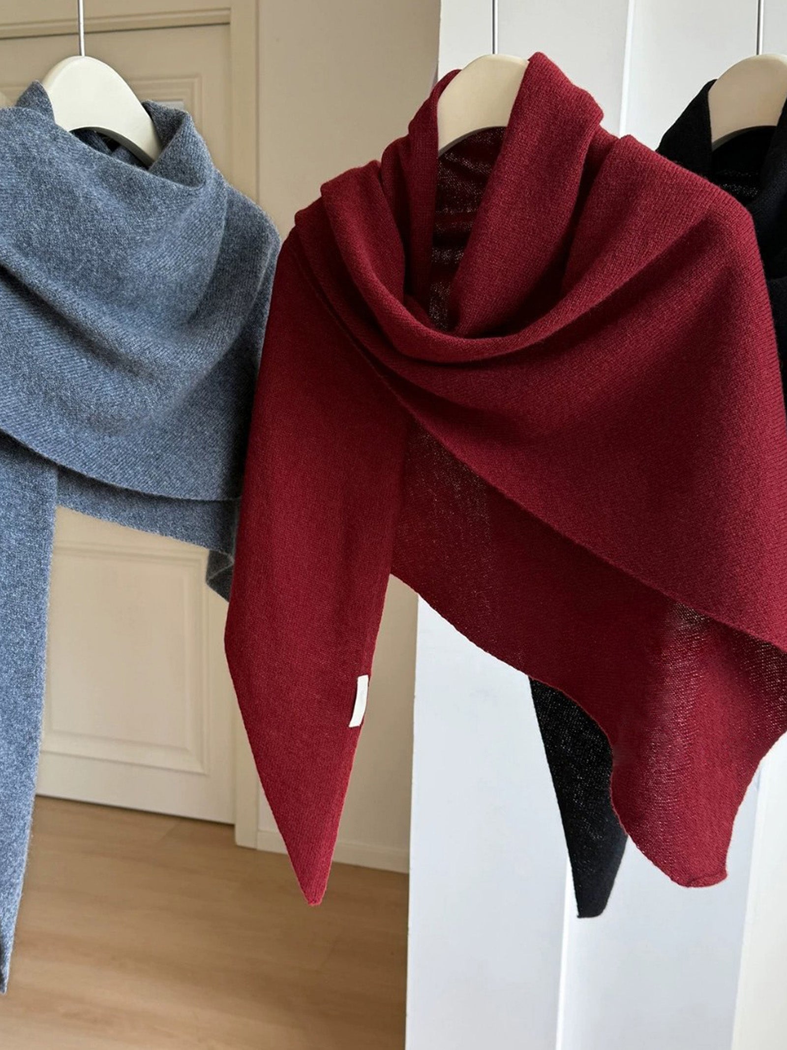 100% Australian Wool Hand-Knit Shawl Scarf