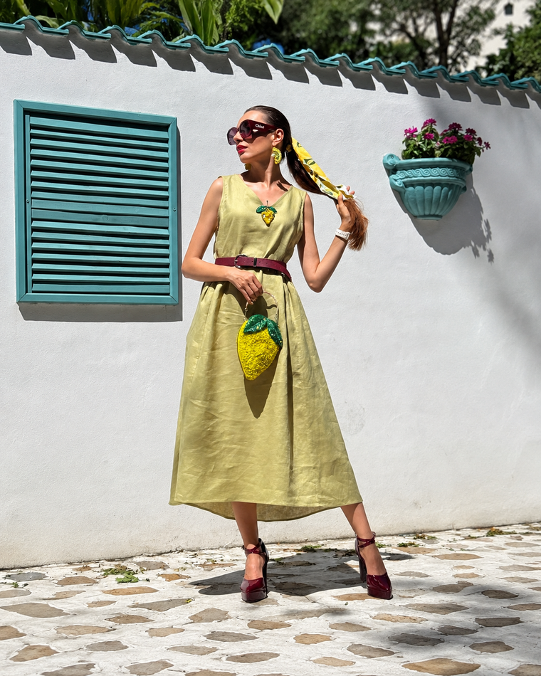 Sunlit Linen for Getaway Days
