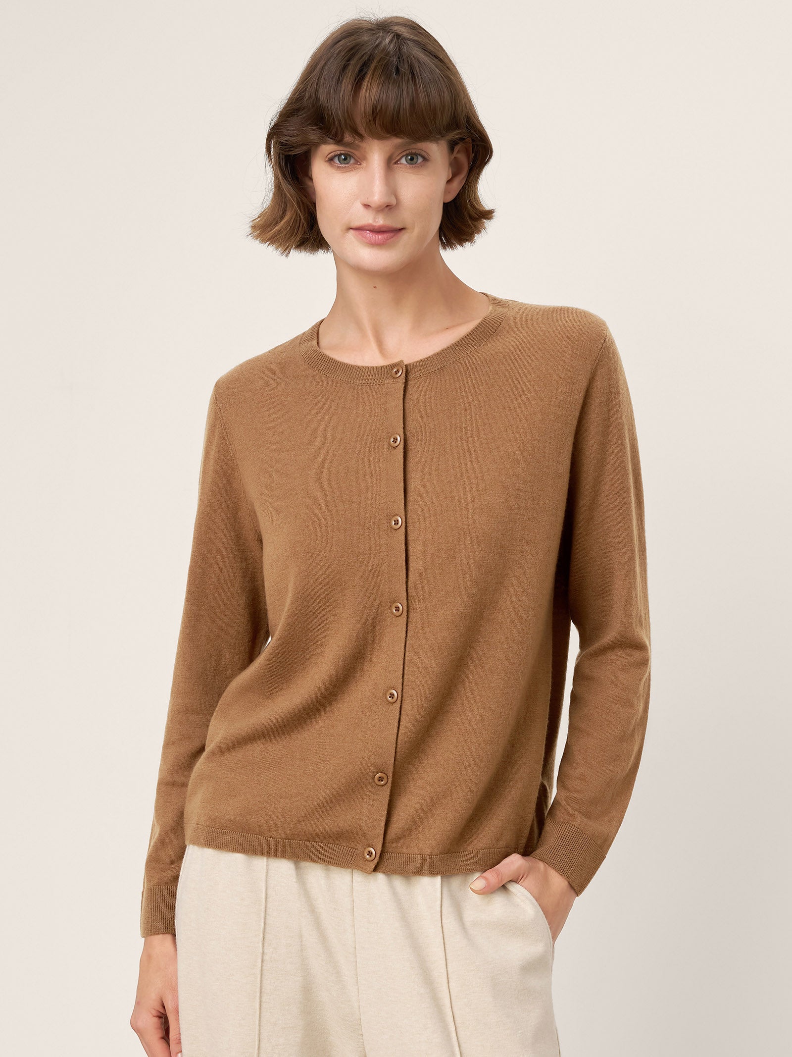 100% Extra-Fine Merino Wool Buttoned Knit Cardigan CAYLA by LINTICO for women
