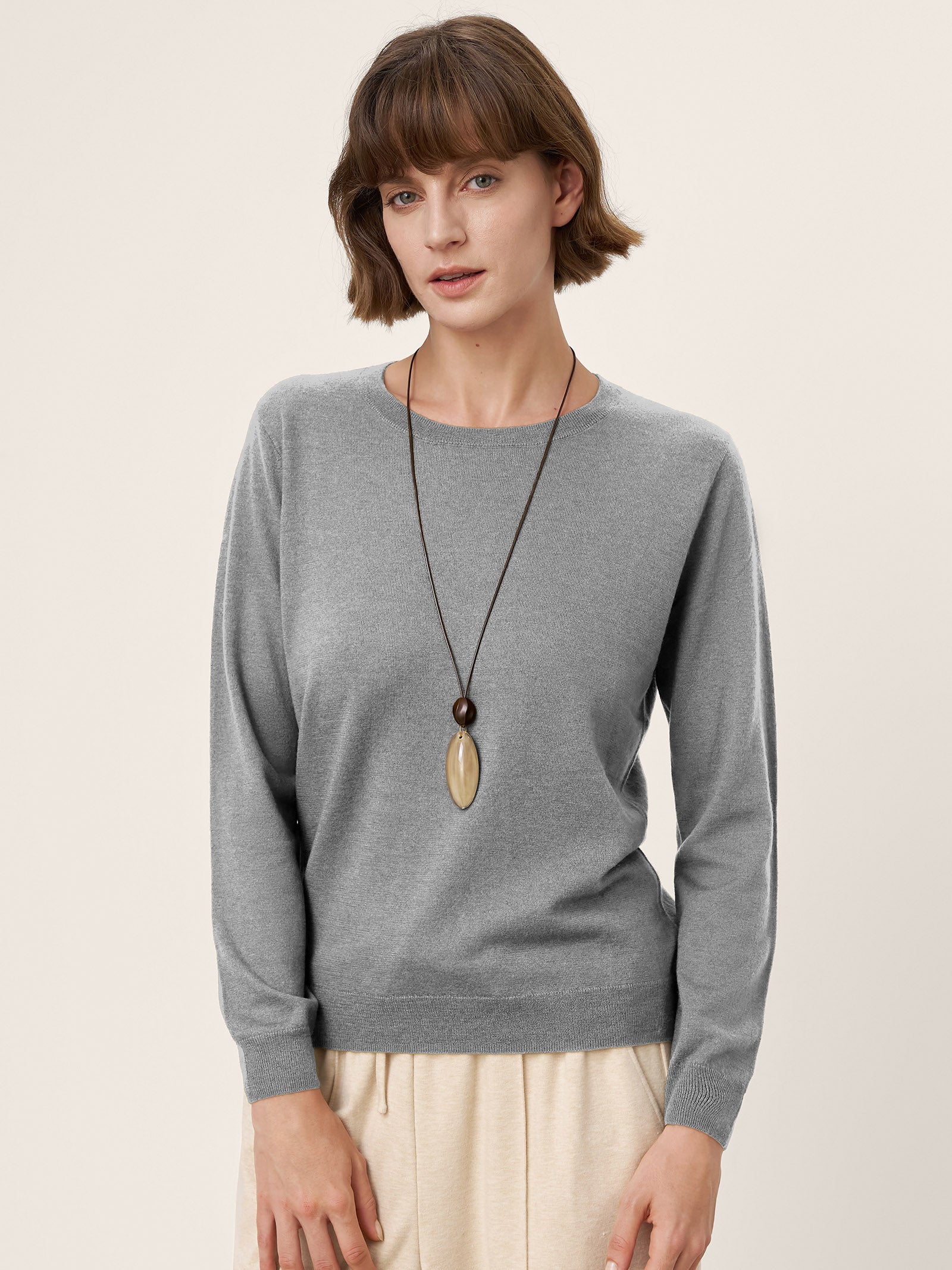 100% Extra-Fine Merino Wool Essential Crew Neck Knit Sweater BRIDGET by LINTICO for women