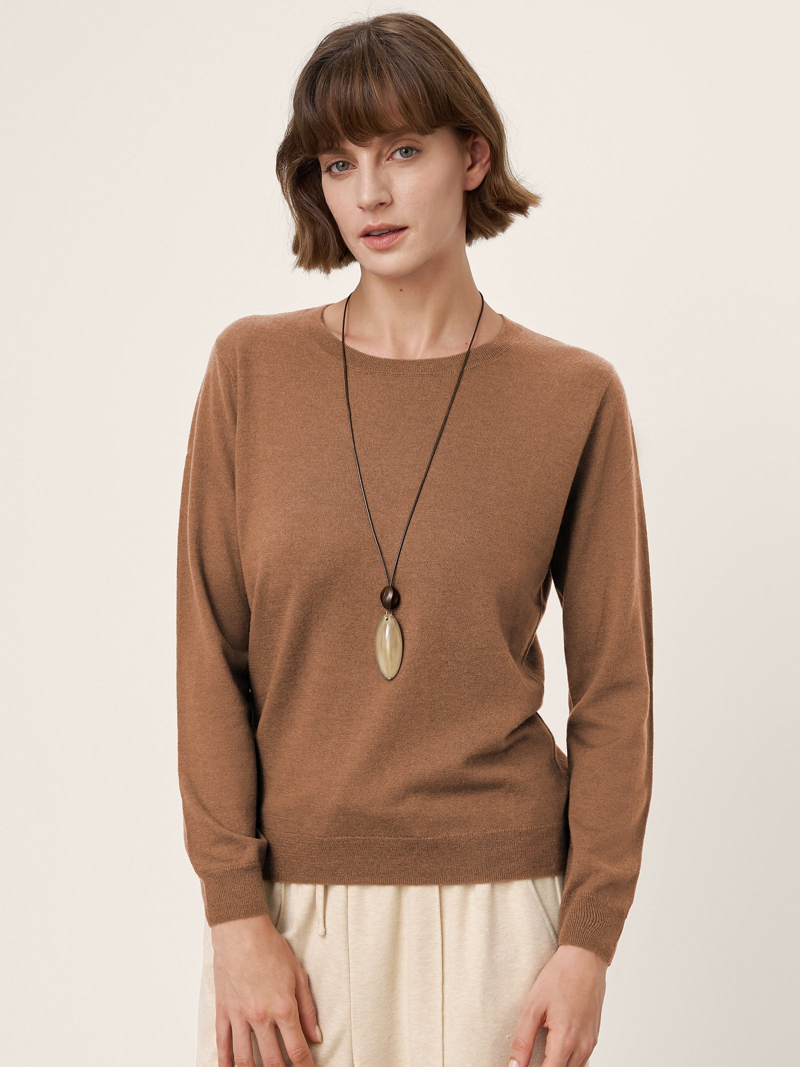 100% Extra-Fine Merino Wool Essential Crew Neck Knit Sweater BRIDGET by LINTICO for women