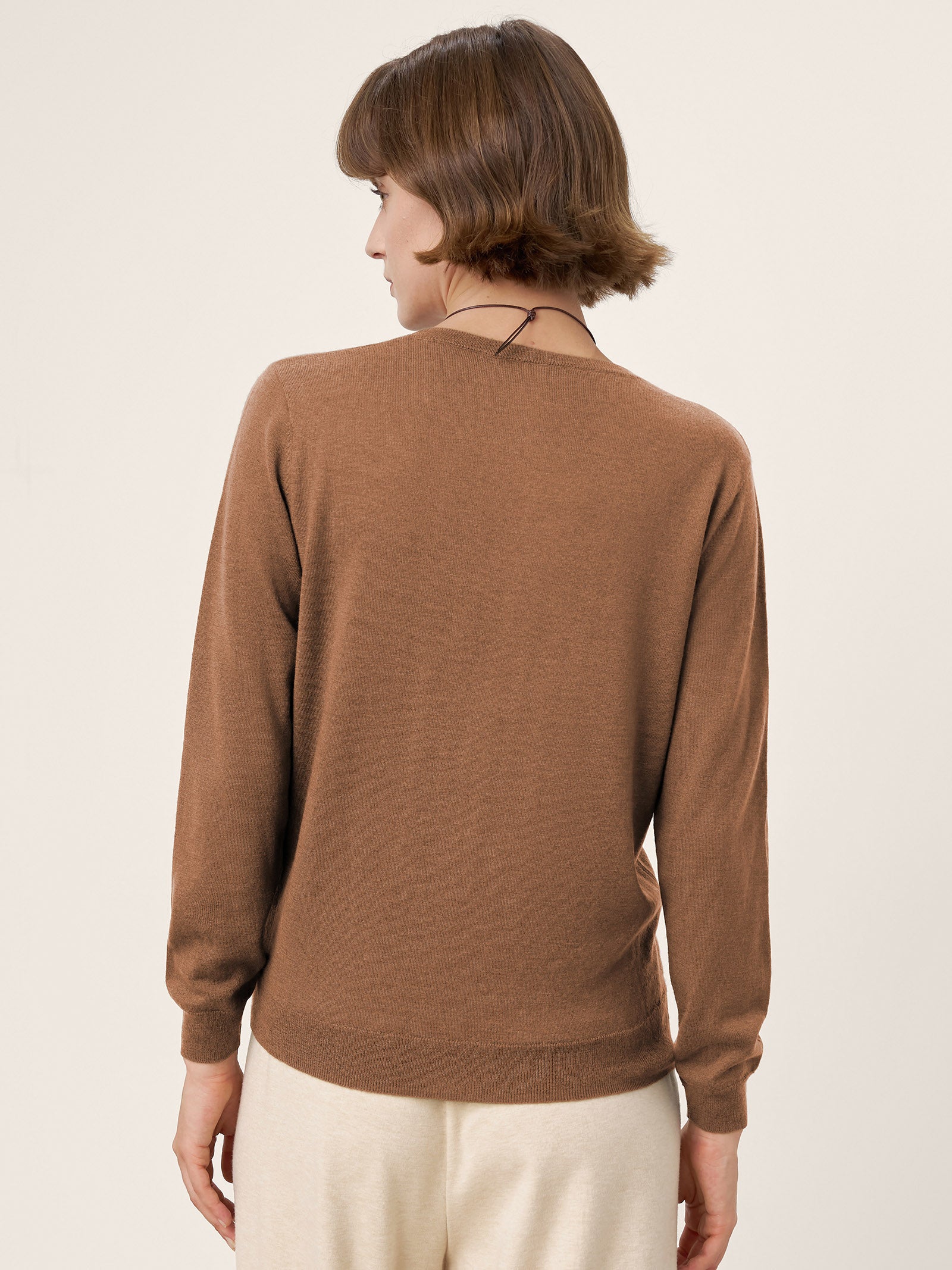 100% Extra-Fine Merino Wool Essential Crew Neck Knit Sweater BRIDGET by LINTICO for women
