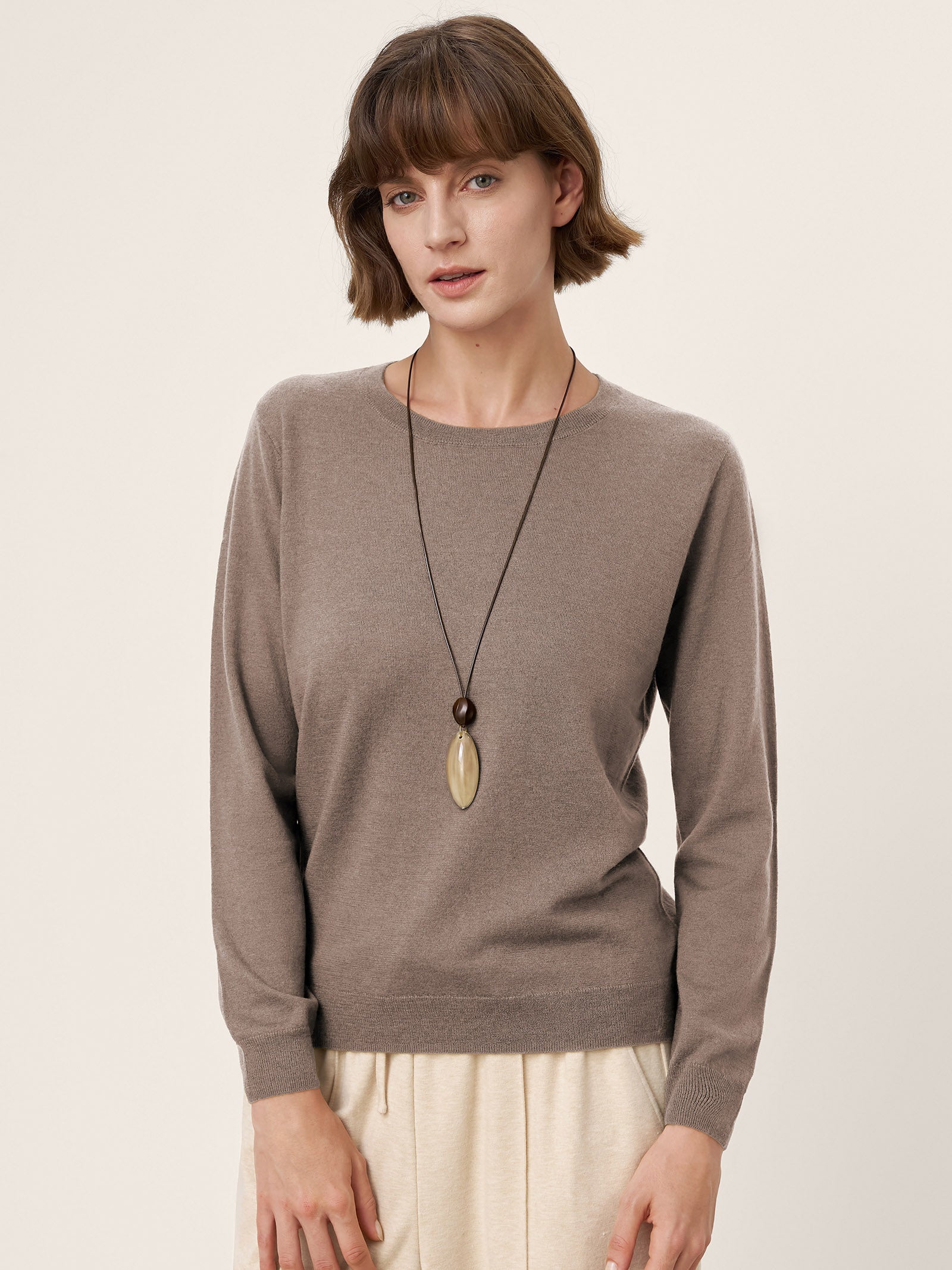 100% Extra-Fine Merino Wool Essential Crew Neck Knit Sweater BRIDGET by LINTICO for women