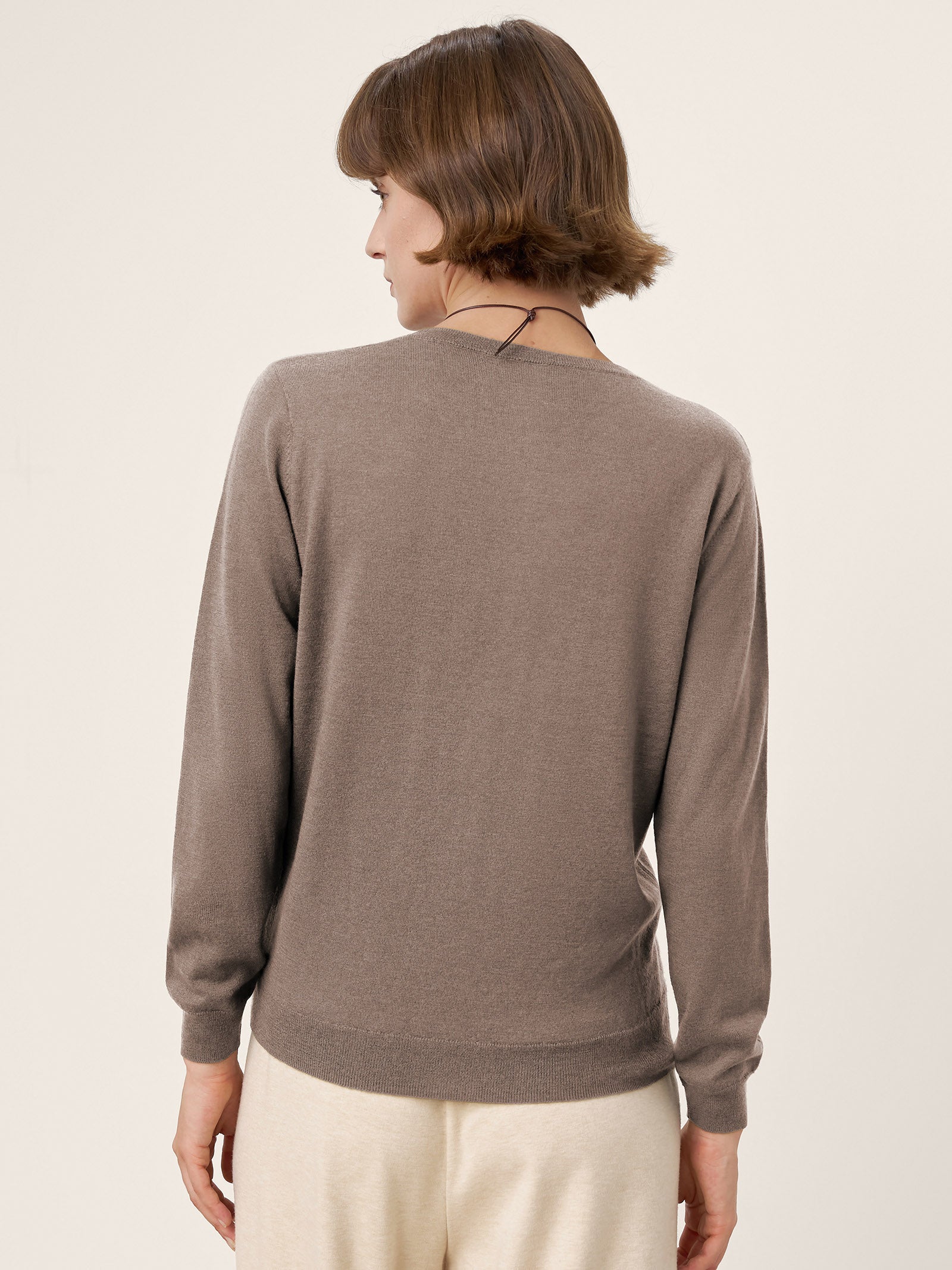 100% Extra-Fine Merino Wool Essential Crew Neck Knit Sweater BRIDGET by LINTICO for women