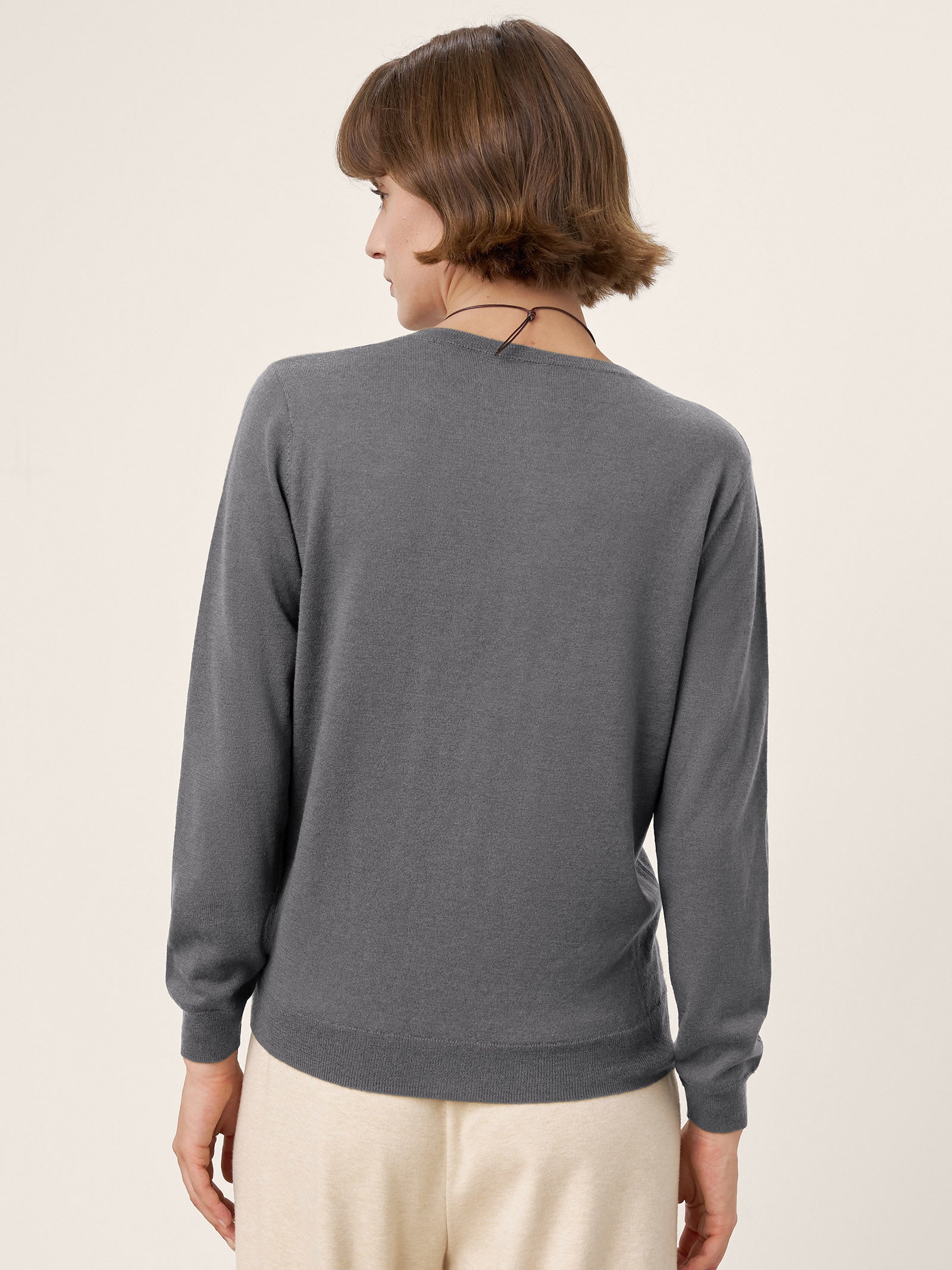 100% Extra-Fine Merino Wool Essential Crew Neck Knit Sweater BRIDGET by LINTICO for women