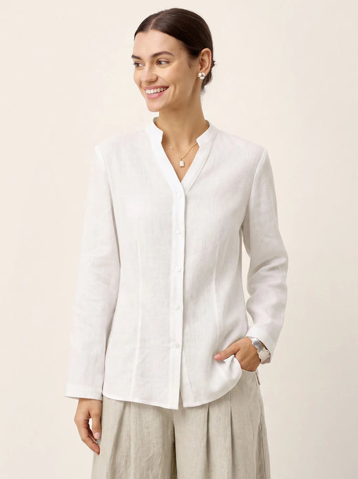 Camisa entallada de lino y lyocell con cuello mao y costuras THORA
