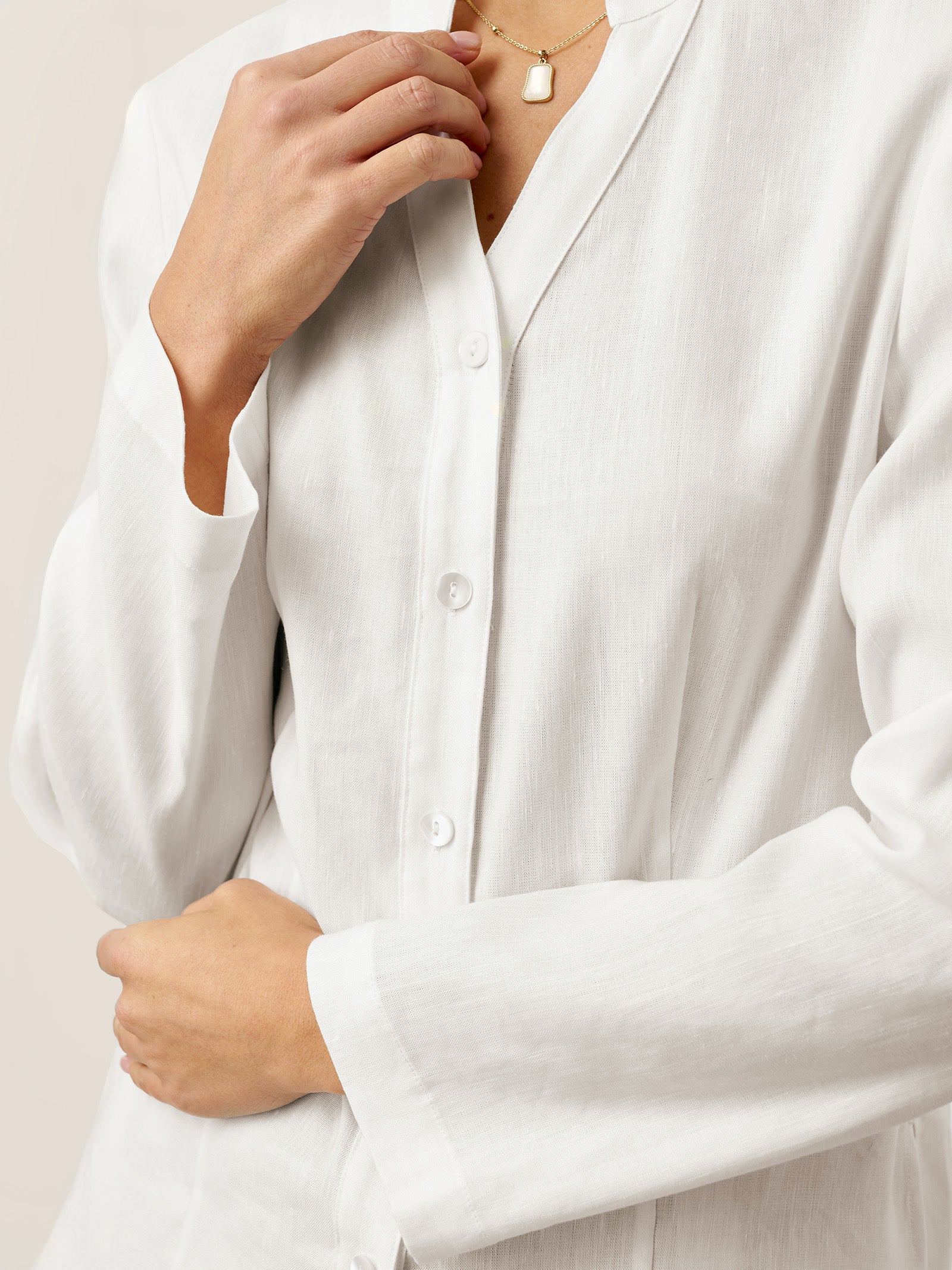 White Linen-Lyocell Mandarin Collar Fitted Seam Shirt THORA by LINTICO