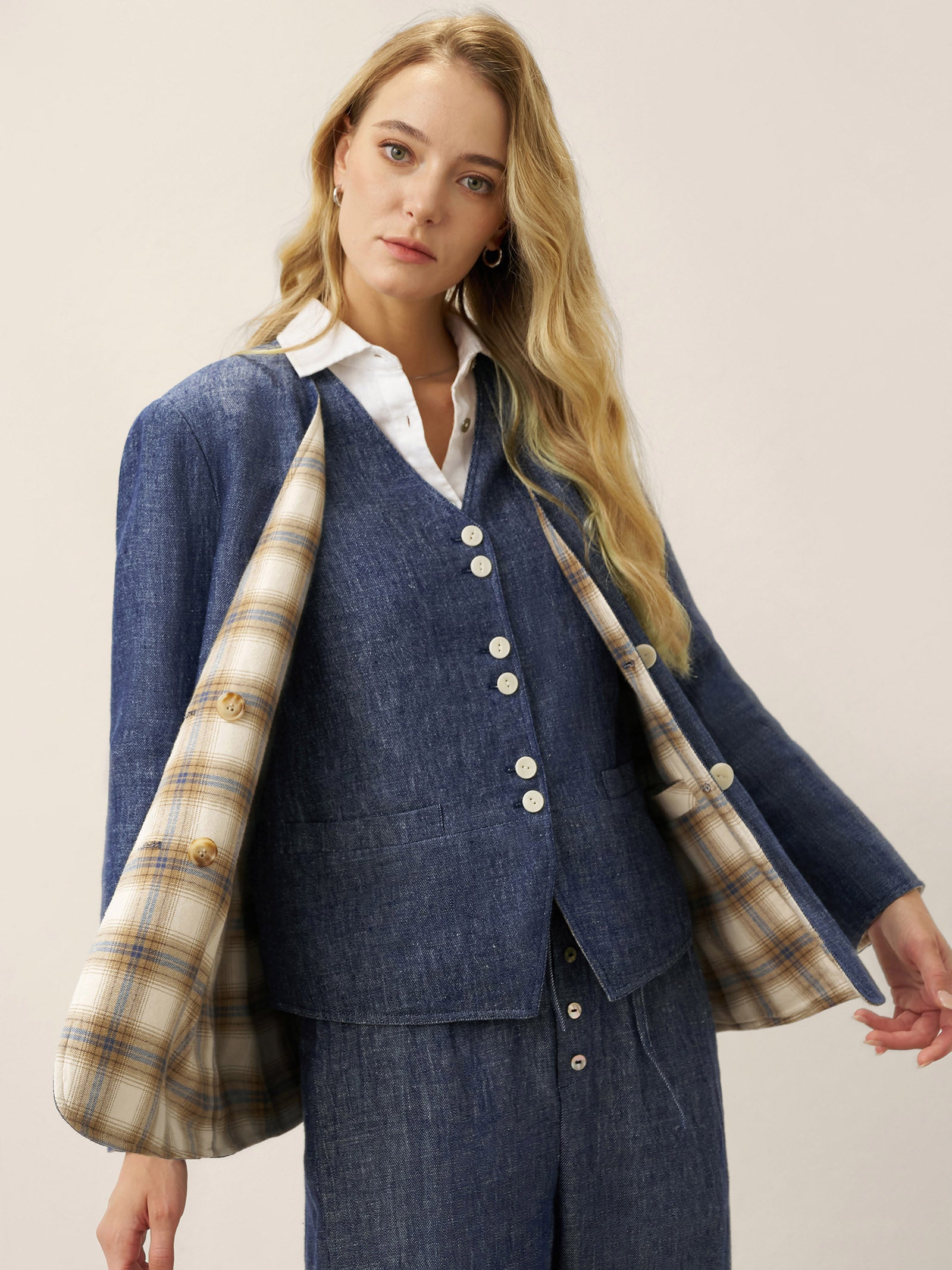 Linen Reversible Denim Texture V Neck Jacket ELLIE by LINTICO, fabric detail for women