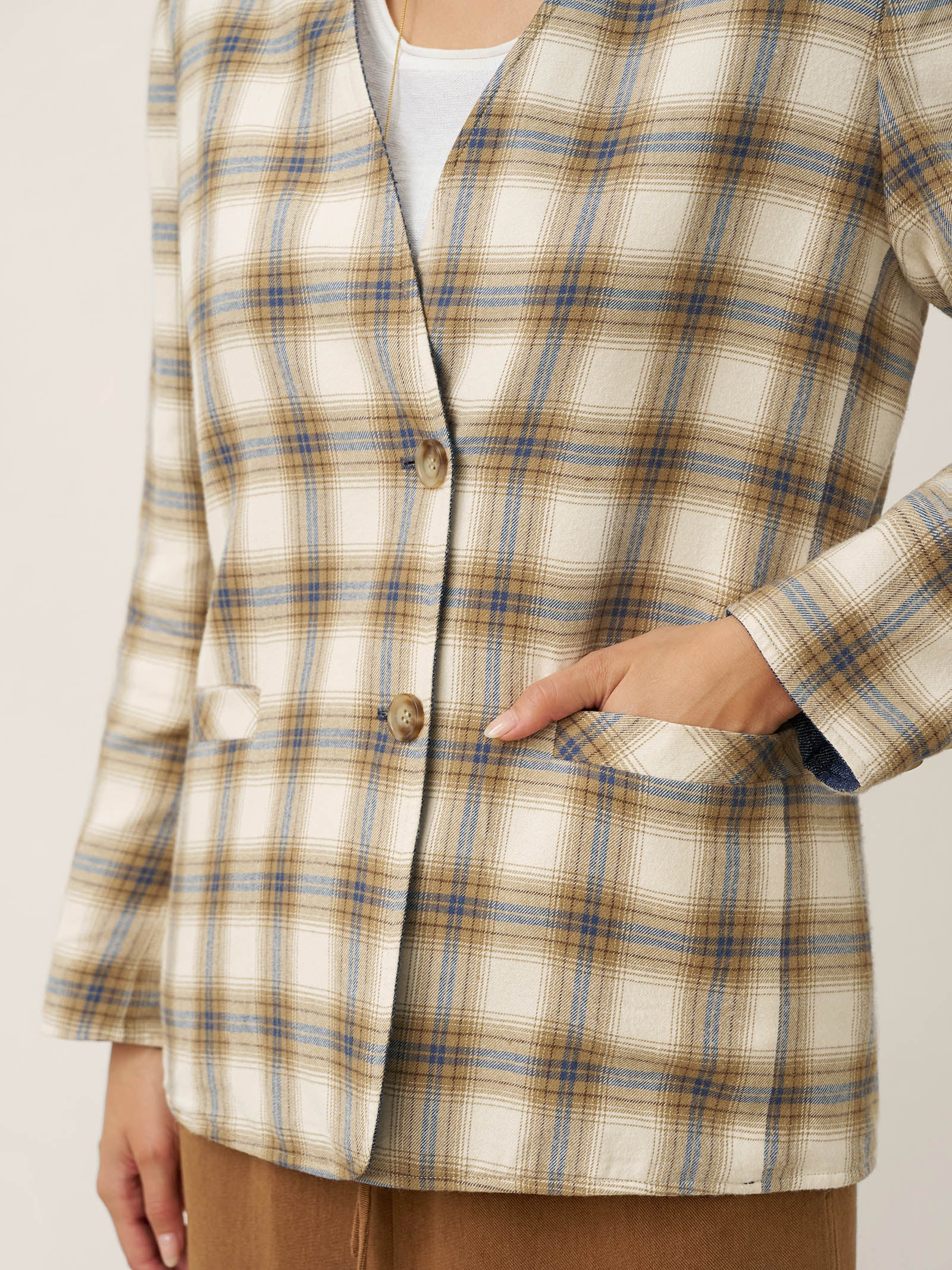 Linen Reversible Denim Texture V Neck Jacket ELLIE by LINTICO, fabric detail for women