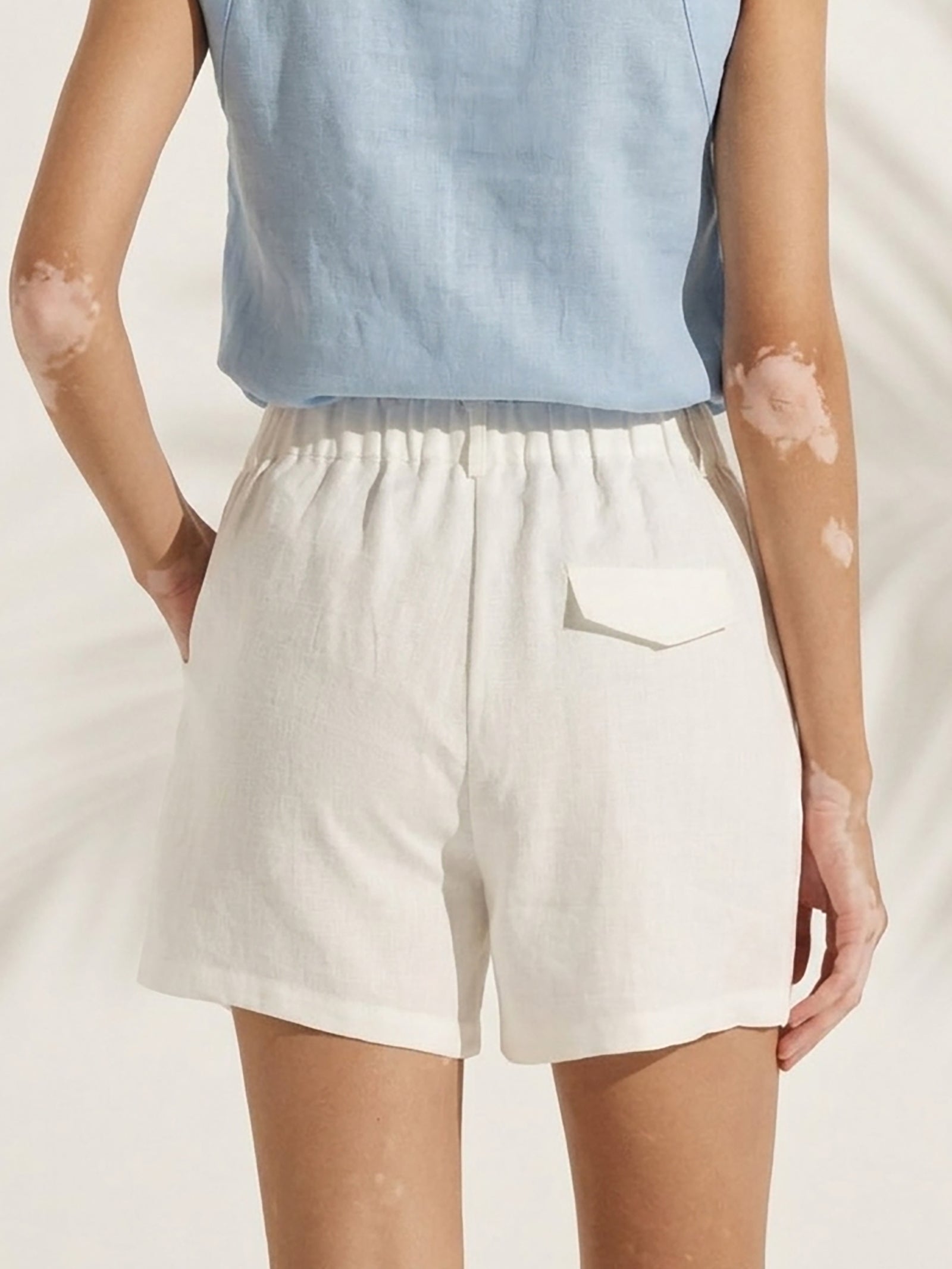 100% Linen Pleated Linen Shorts ELLEN by LINTICO for women