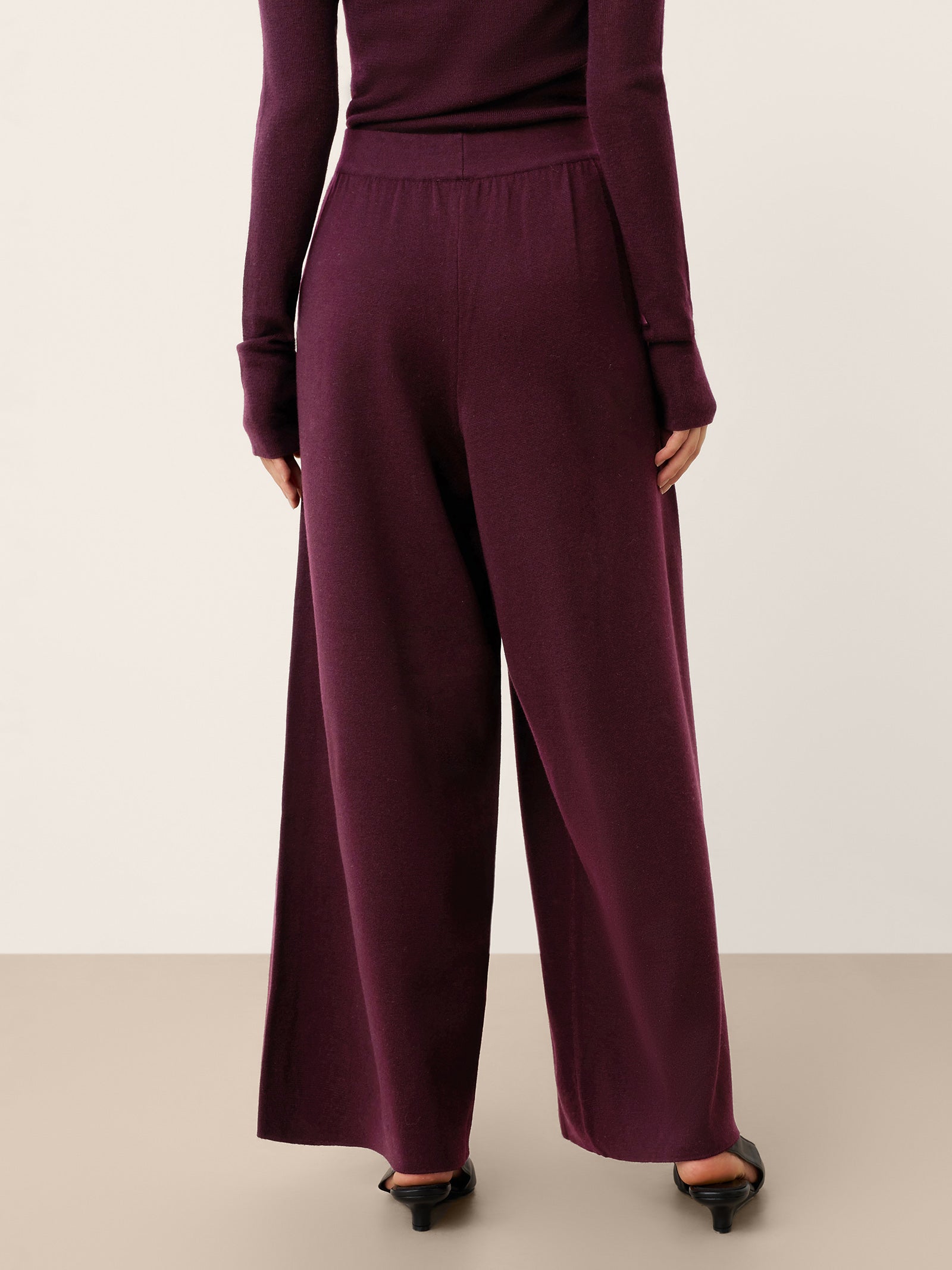 Merino Wool Elastic Waist Relaxed Straight-Leg Pants YVETTE