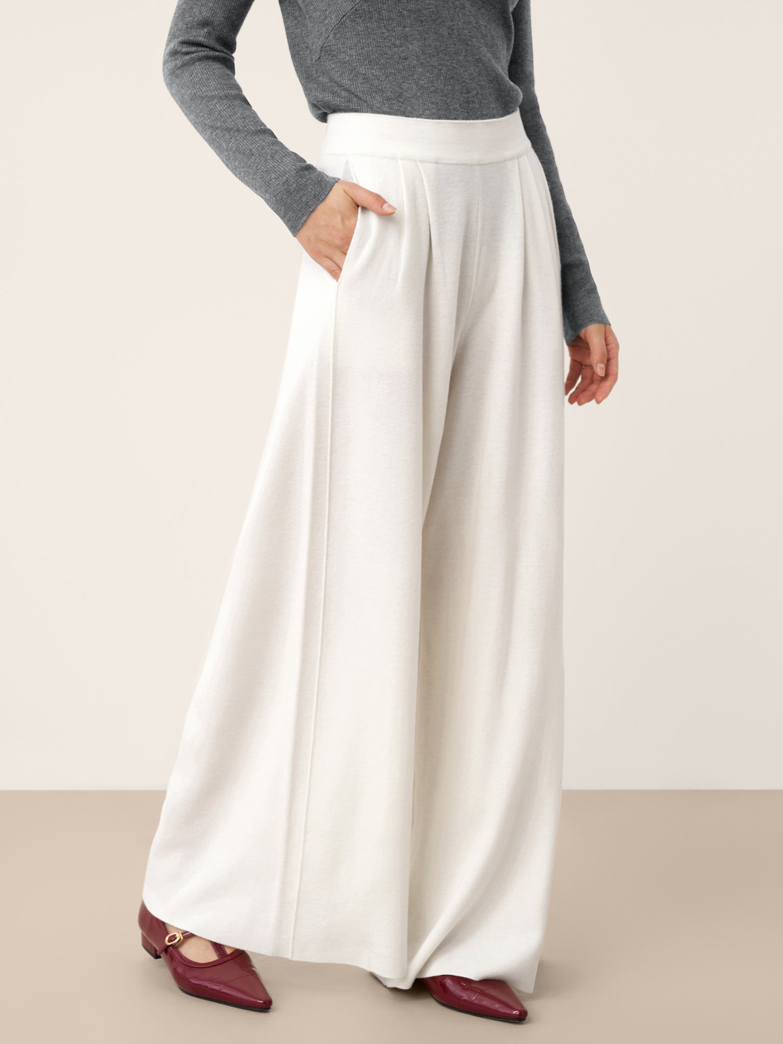 Merino Wool Elastic Waist Relaxed Straight-Leg Pants YVETTE