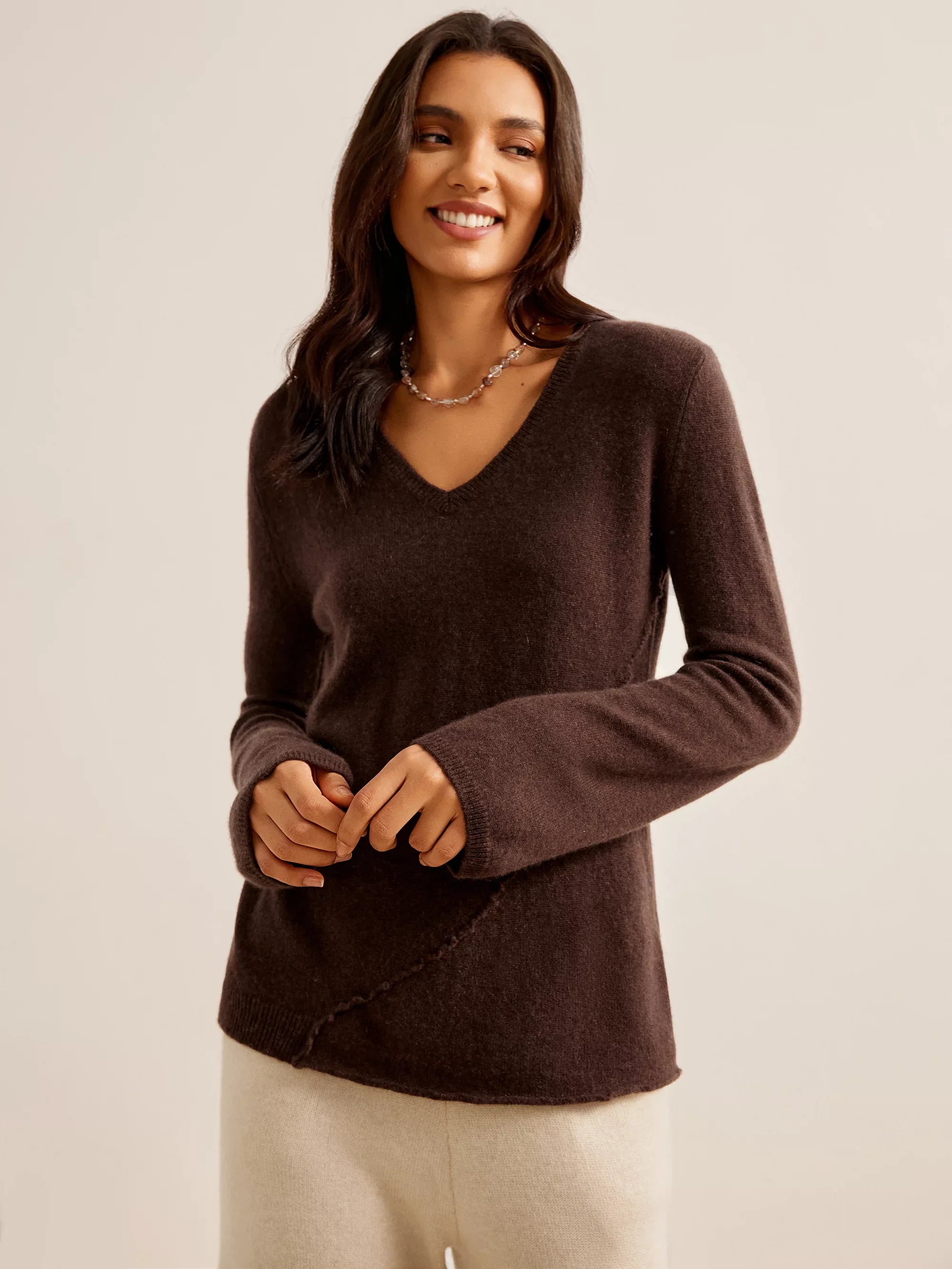 100% Cashmere Hand-Stitched V-Neck Pullover