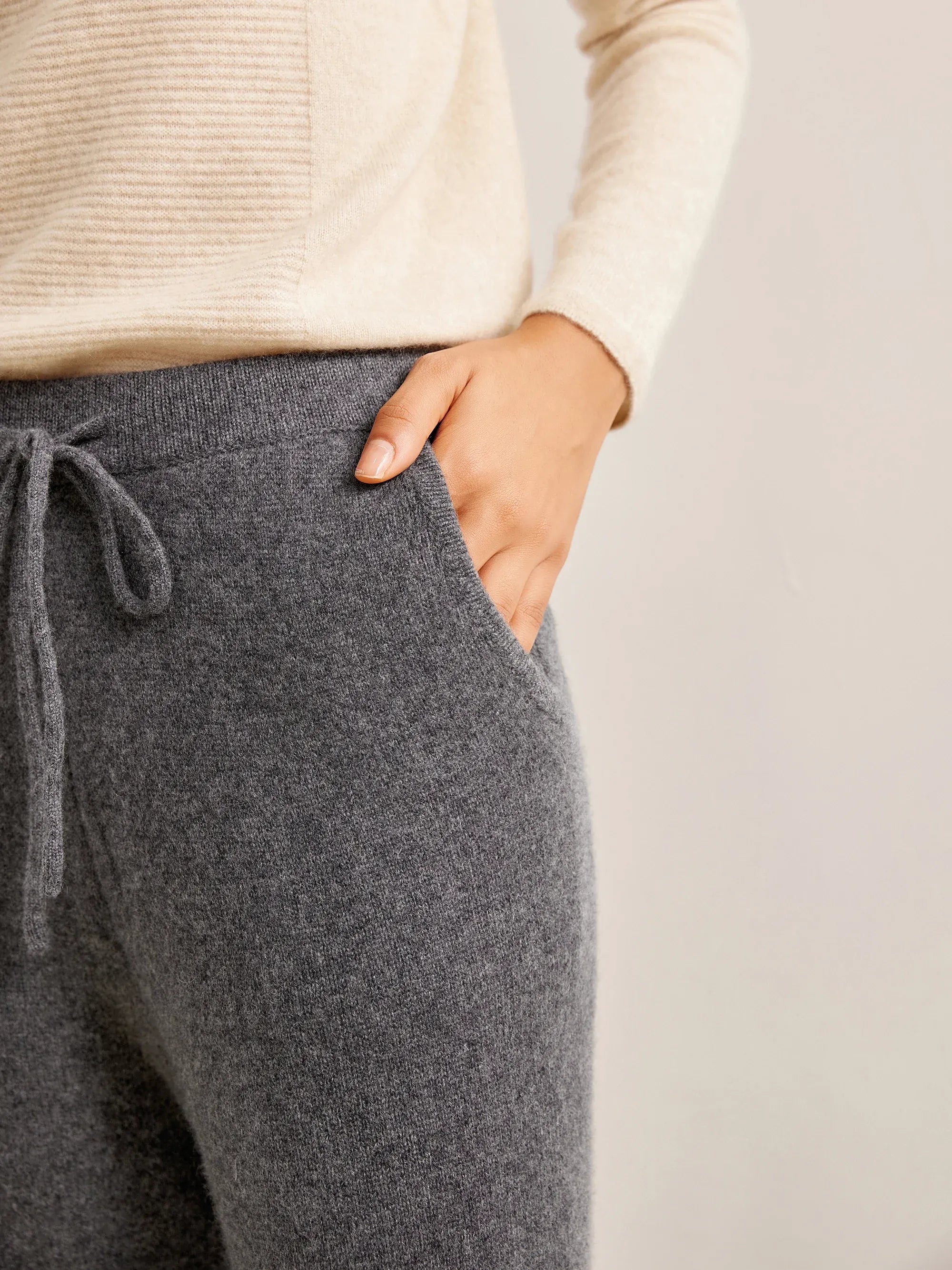 100% Cashmere Comfort Fluid Sweatpants Adrienne