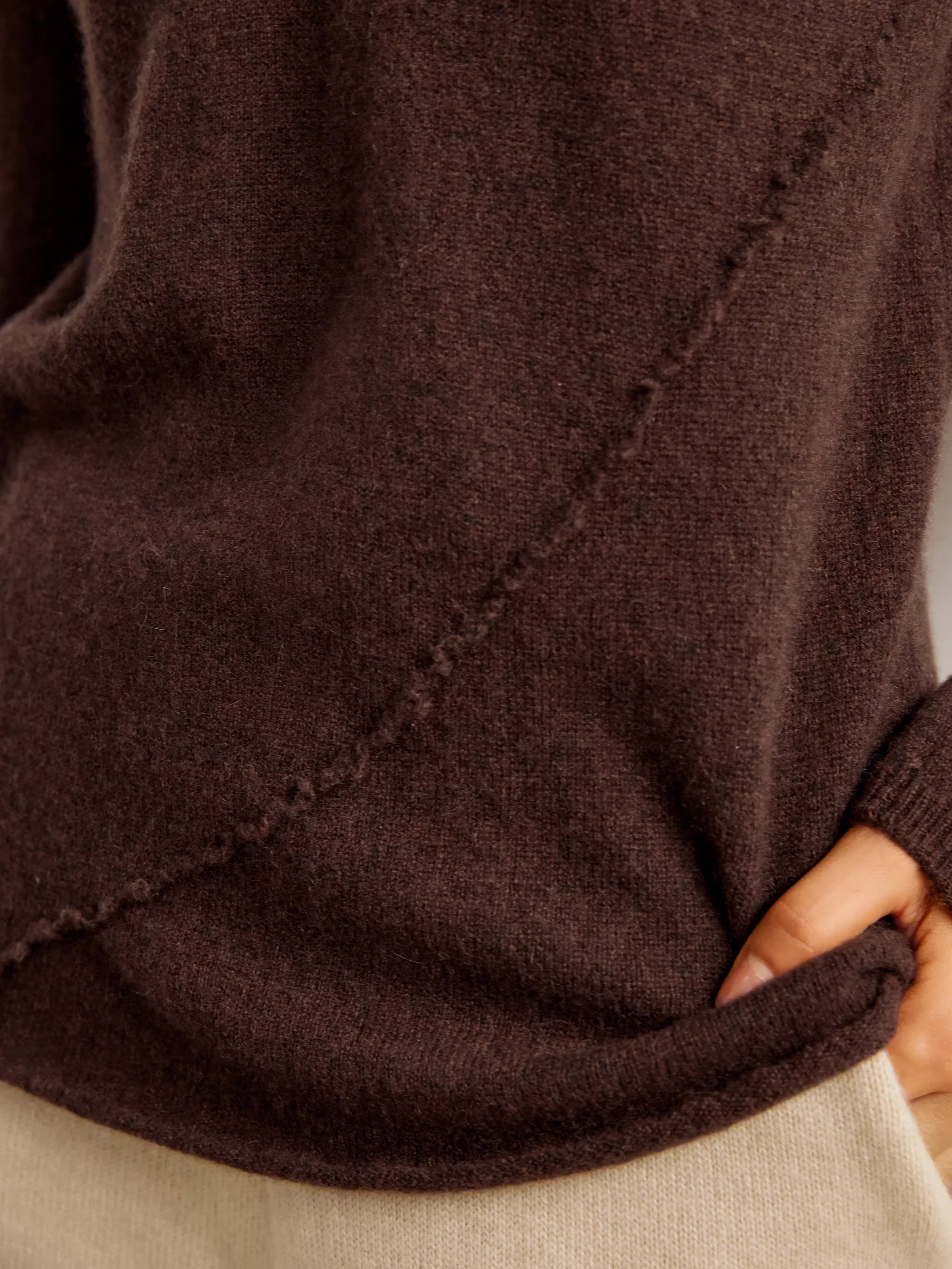 100% Cashmere Hand-Stitched V-Neck Pullover