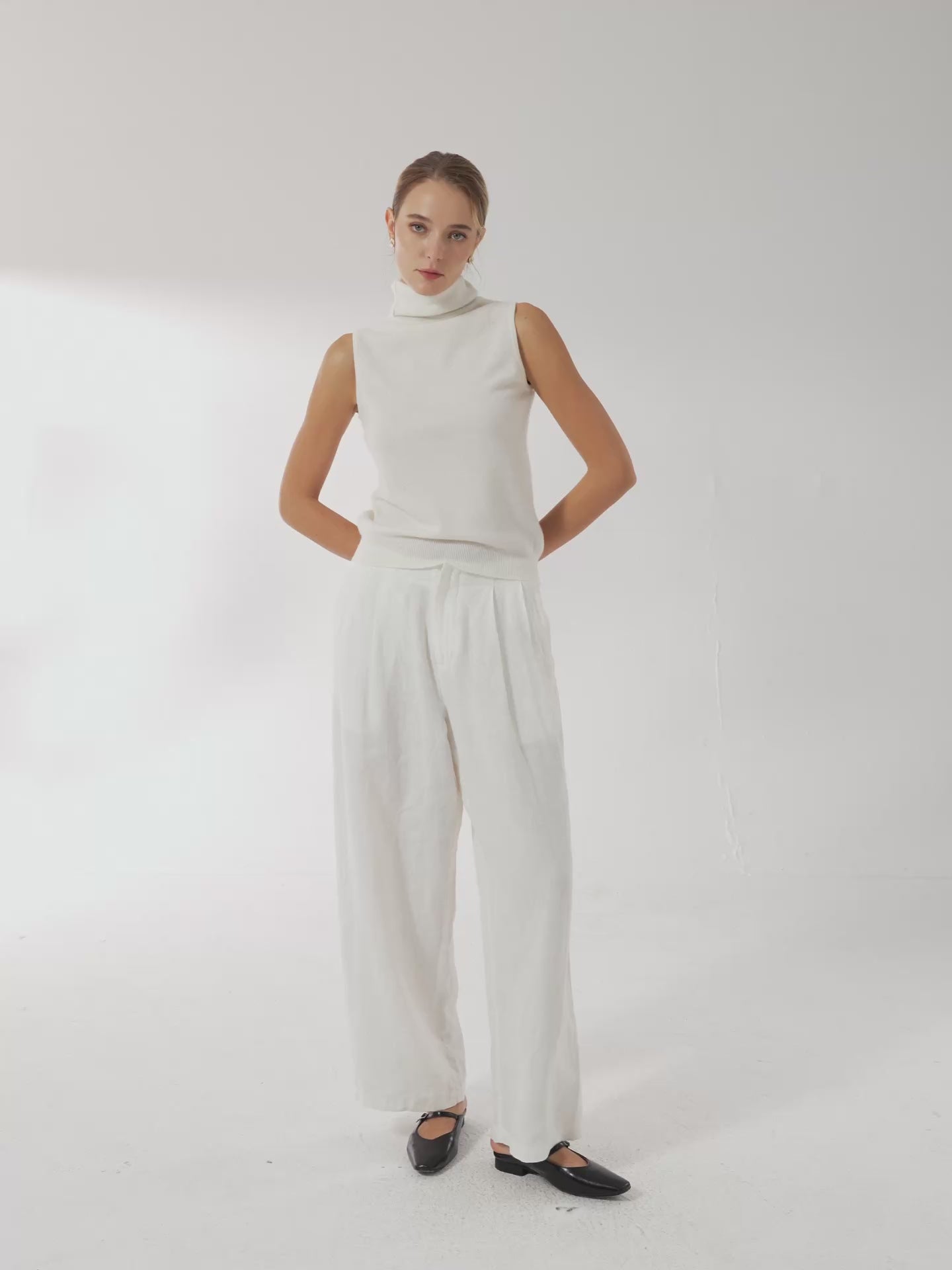100% Linen Relaxed Fit Straight Leg Trousers KINSLEY